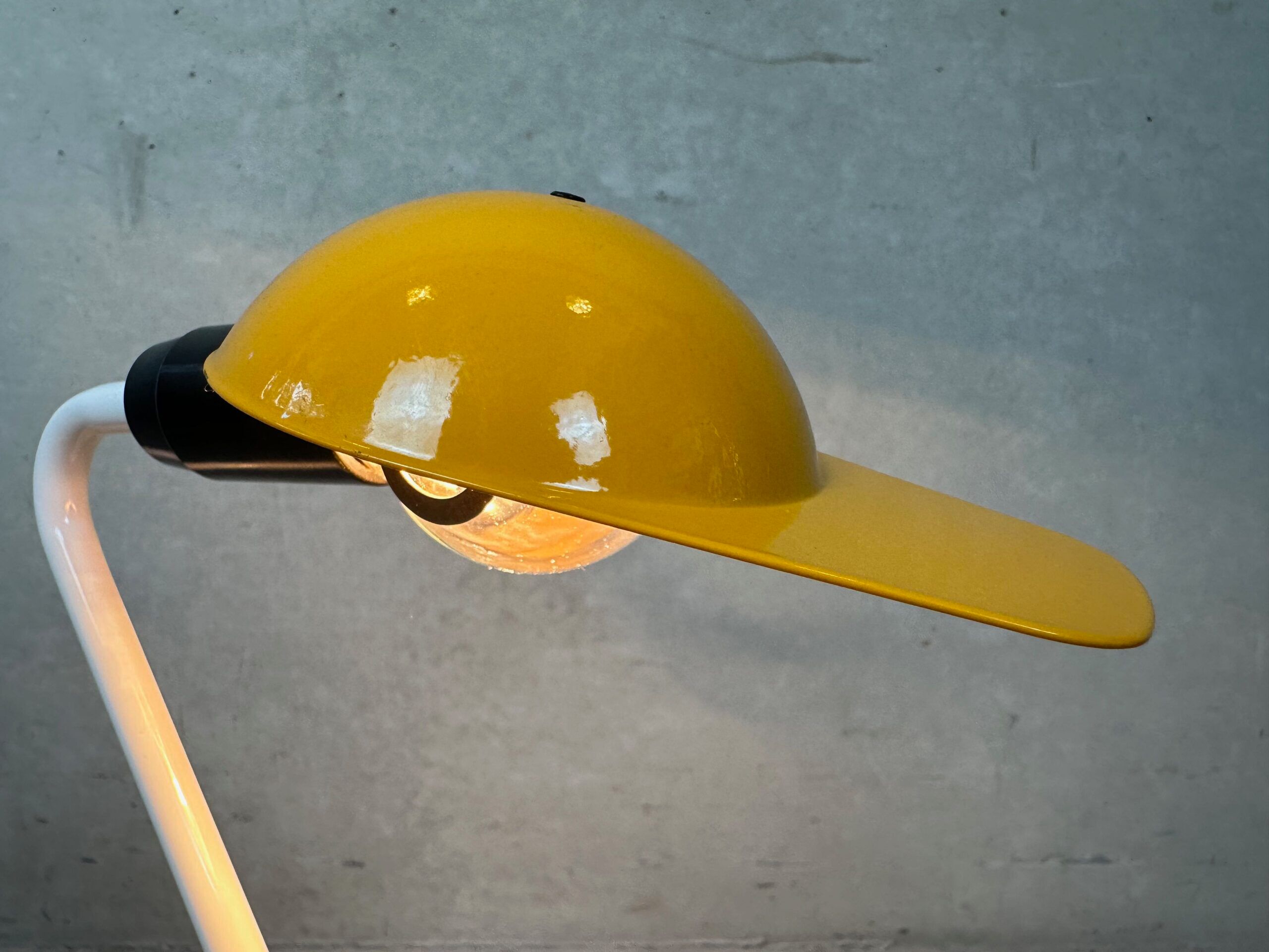 Lampe de table postmoderne – Design Vrieland