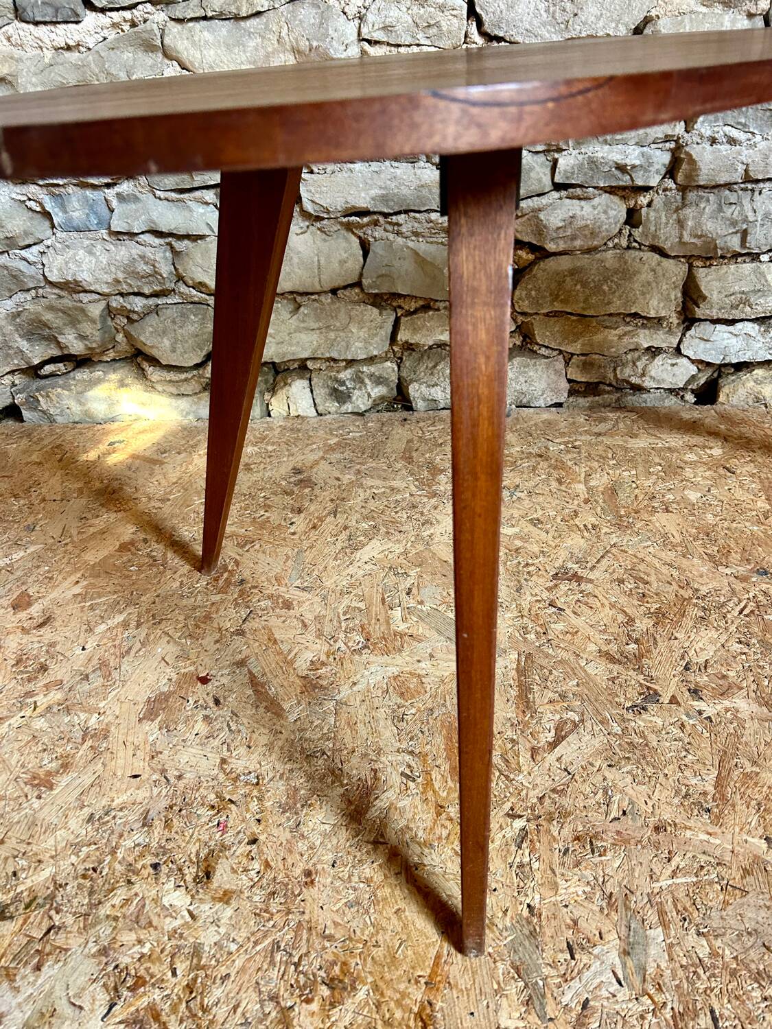 Kidney-shaped coffee table in mahogany, 1950s design