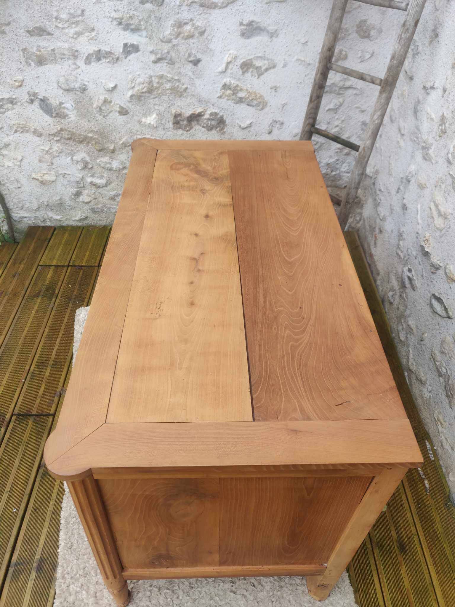 Old chest of drawers