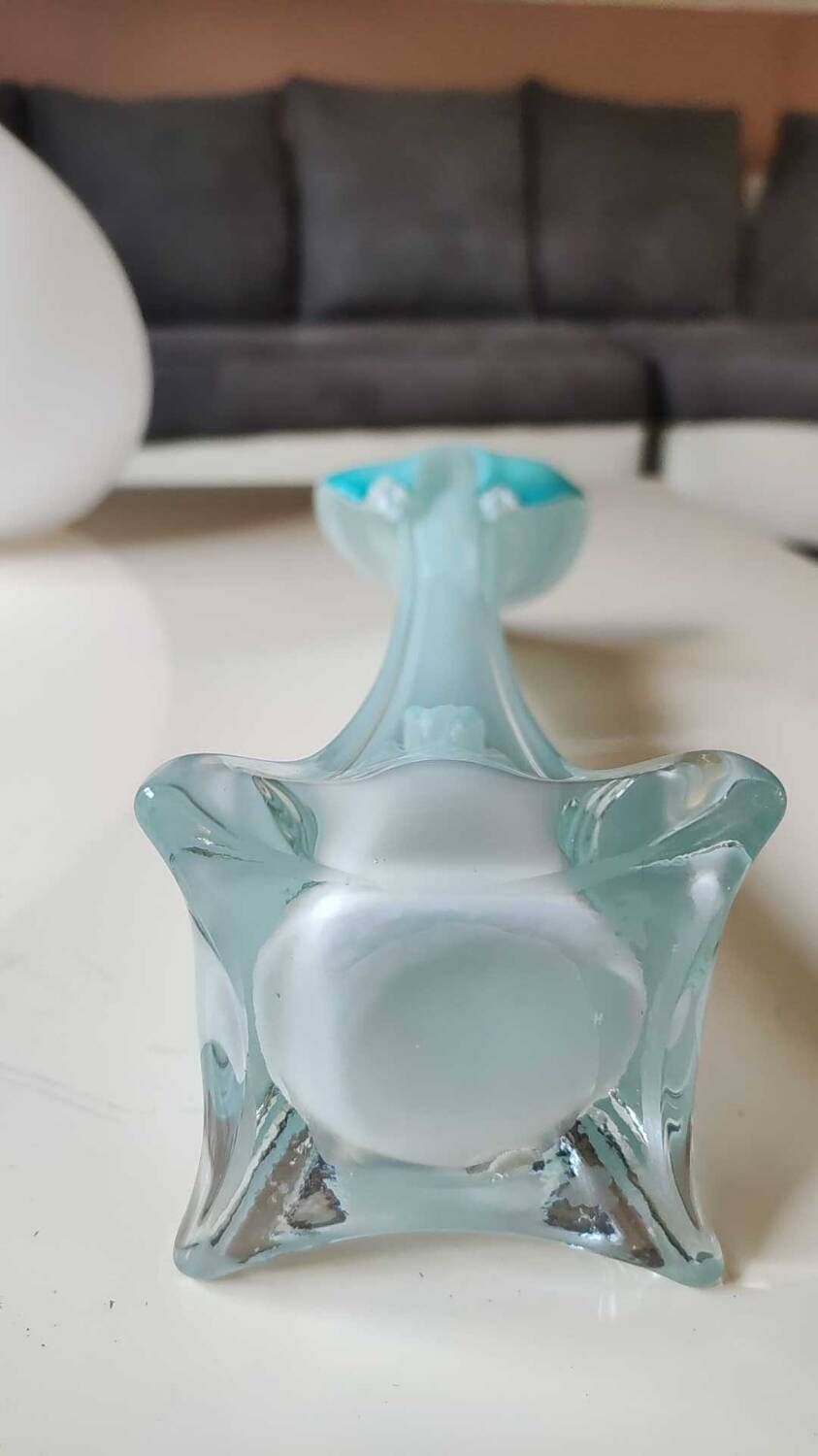 Soliflore vase in floral shape/Arum Flower. In opaline/blown glass. High 34 cm