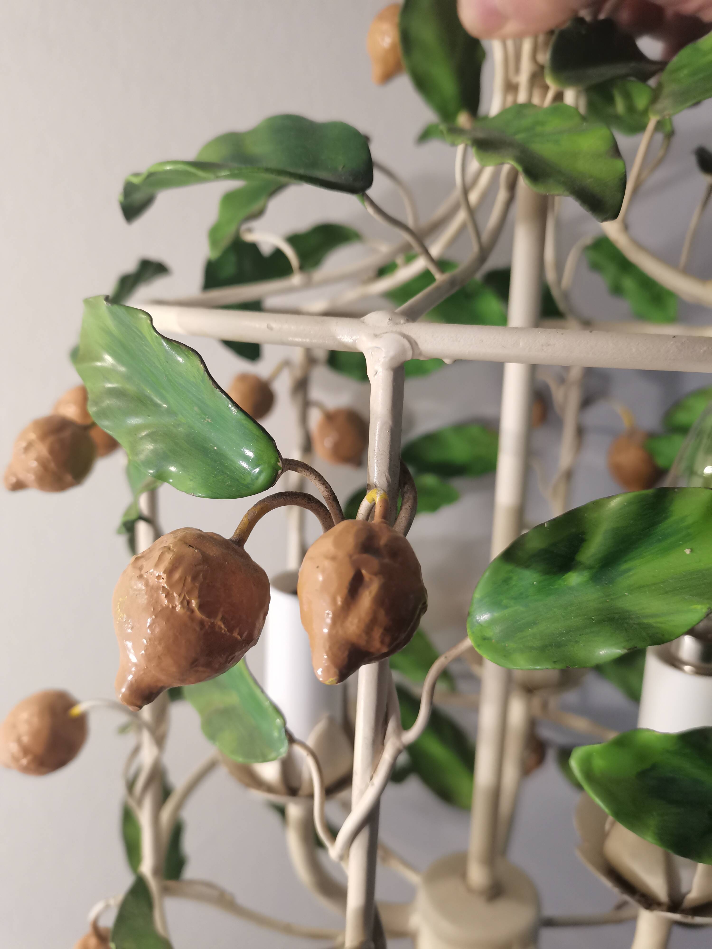 Italian Toleware chandelier from the 1960s