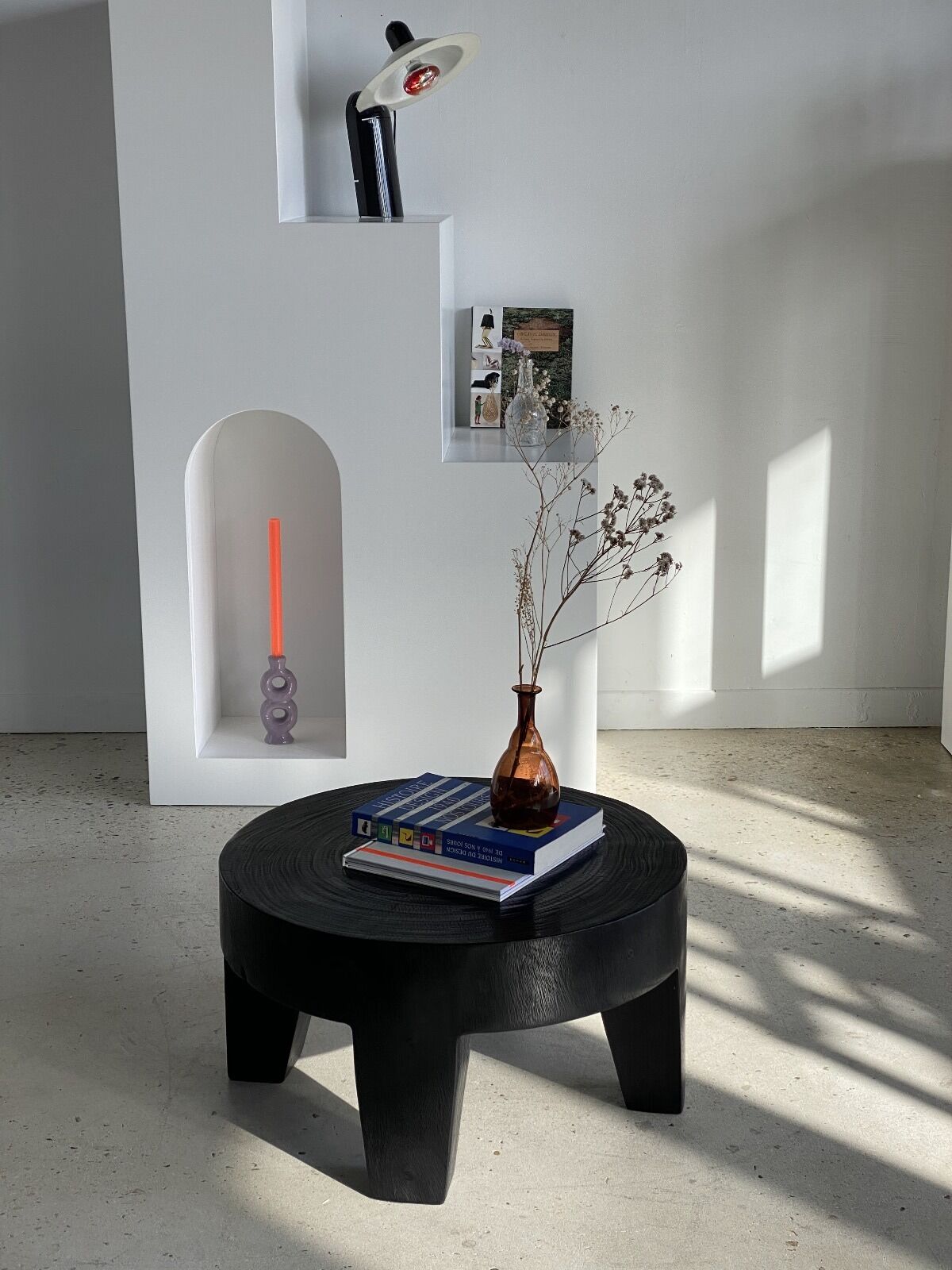 Coffee table en bois massif monoxyle noir