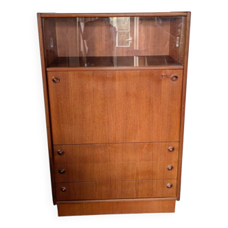 Scandinavian secretary