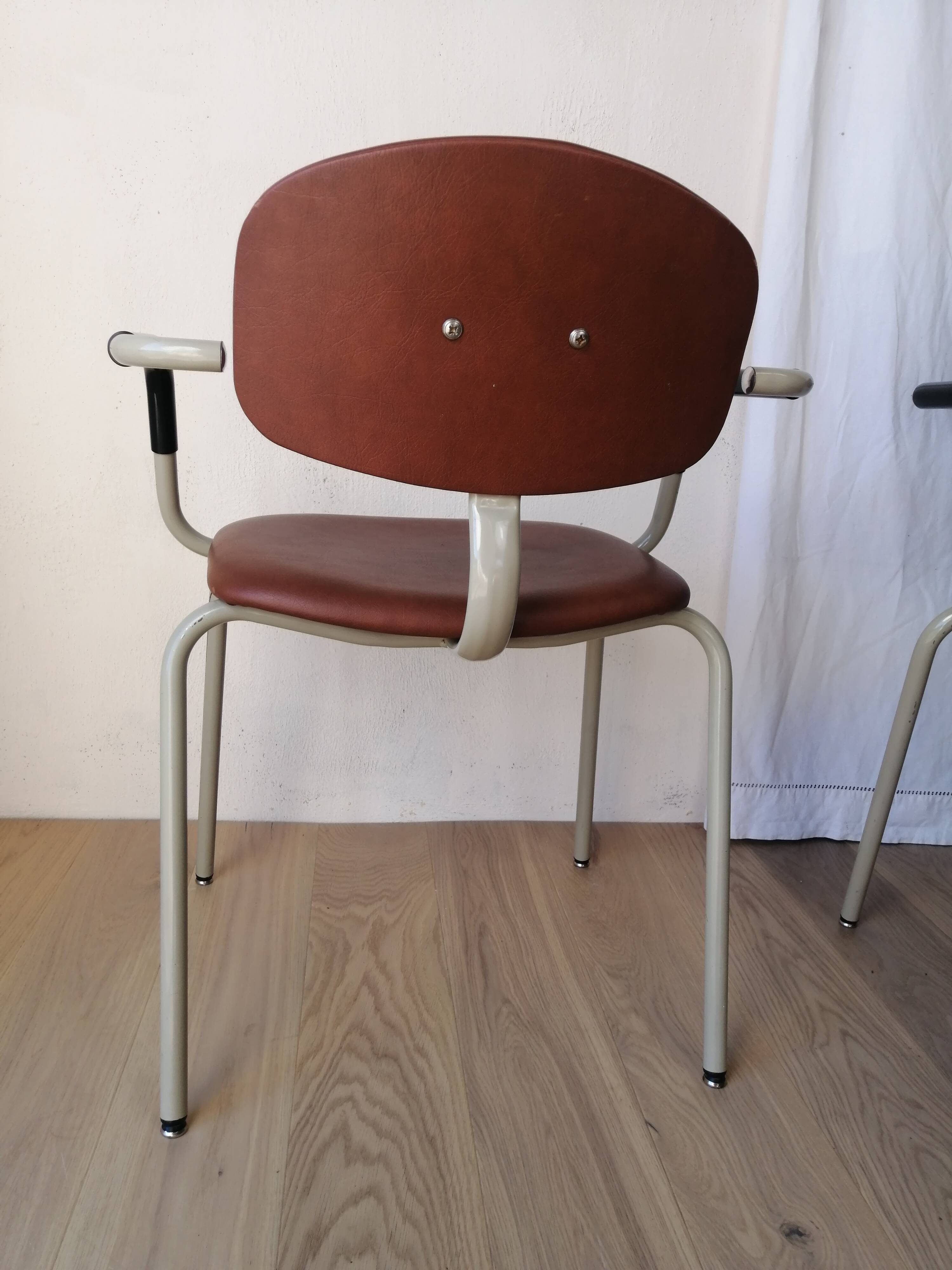 Set of 8 armchairs and chairs 420-44 Strafor-Steelcase