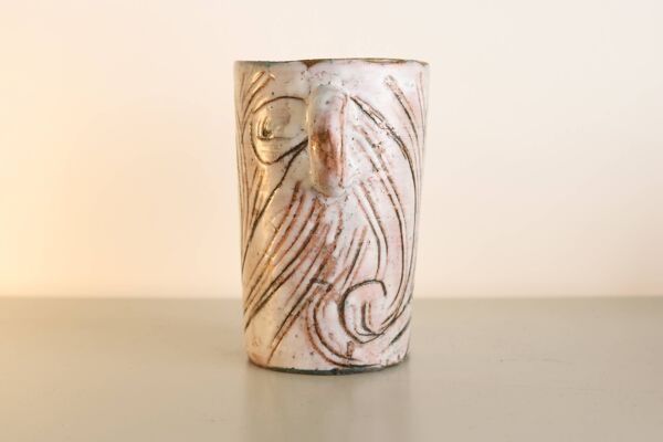 Céramique en frome de tasse par cécile dein vers 1960