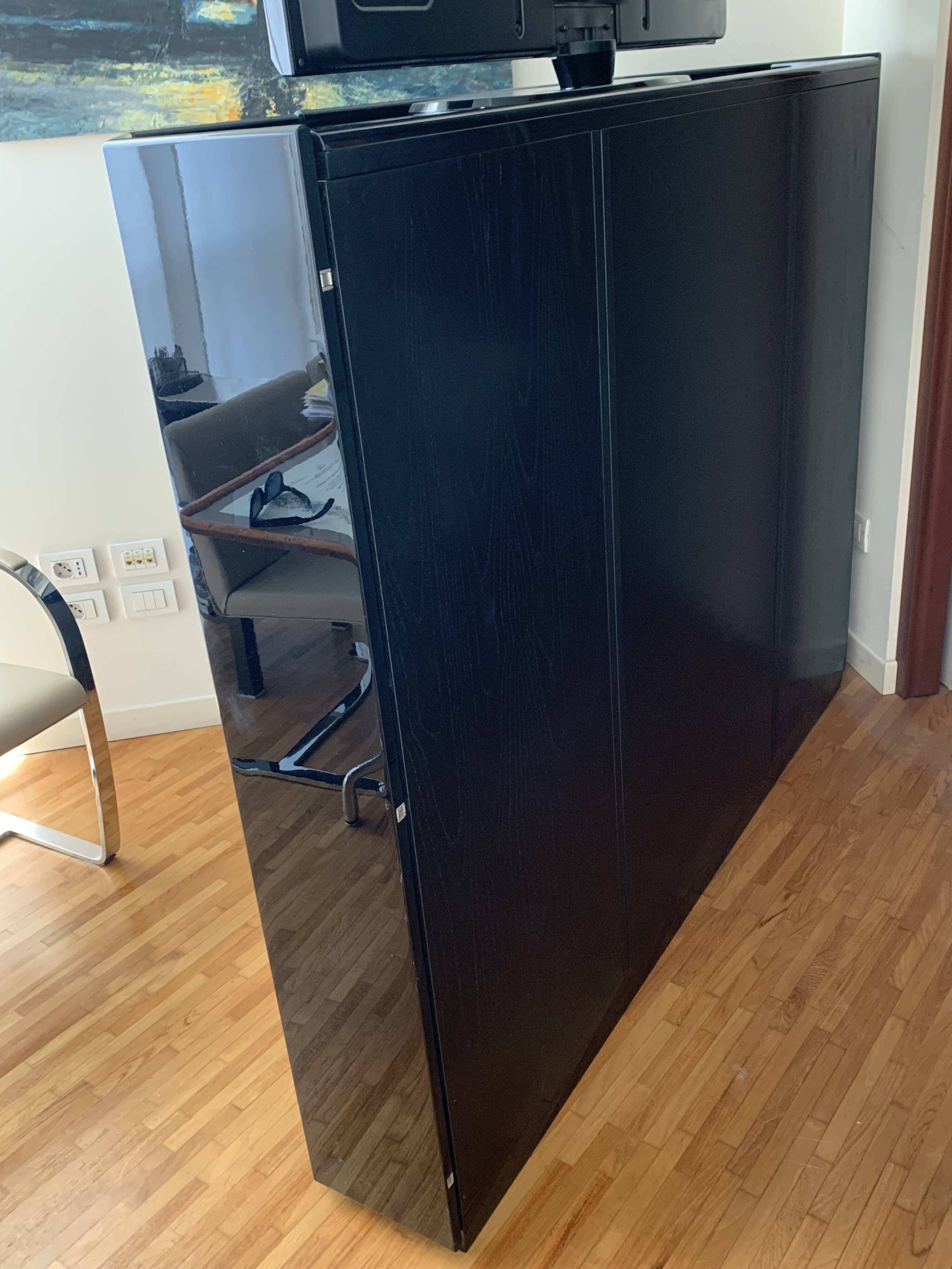 Black lacquered cabinet by Kazuhide Takahama for Cassina, 1980