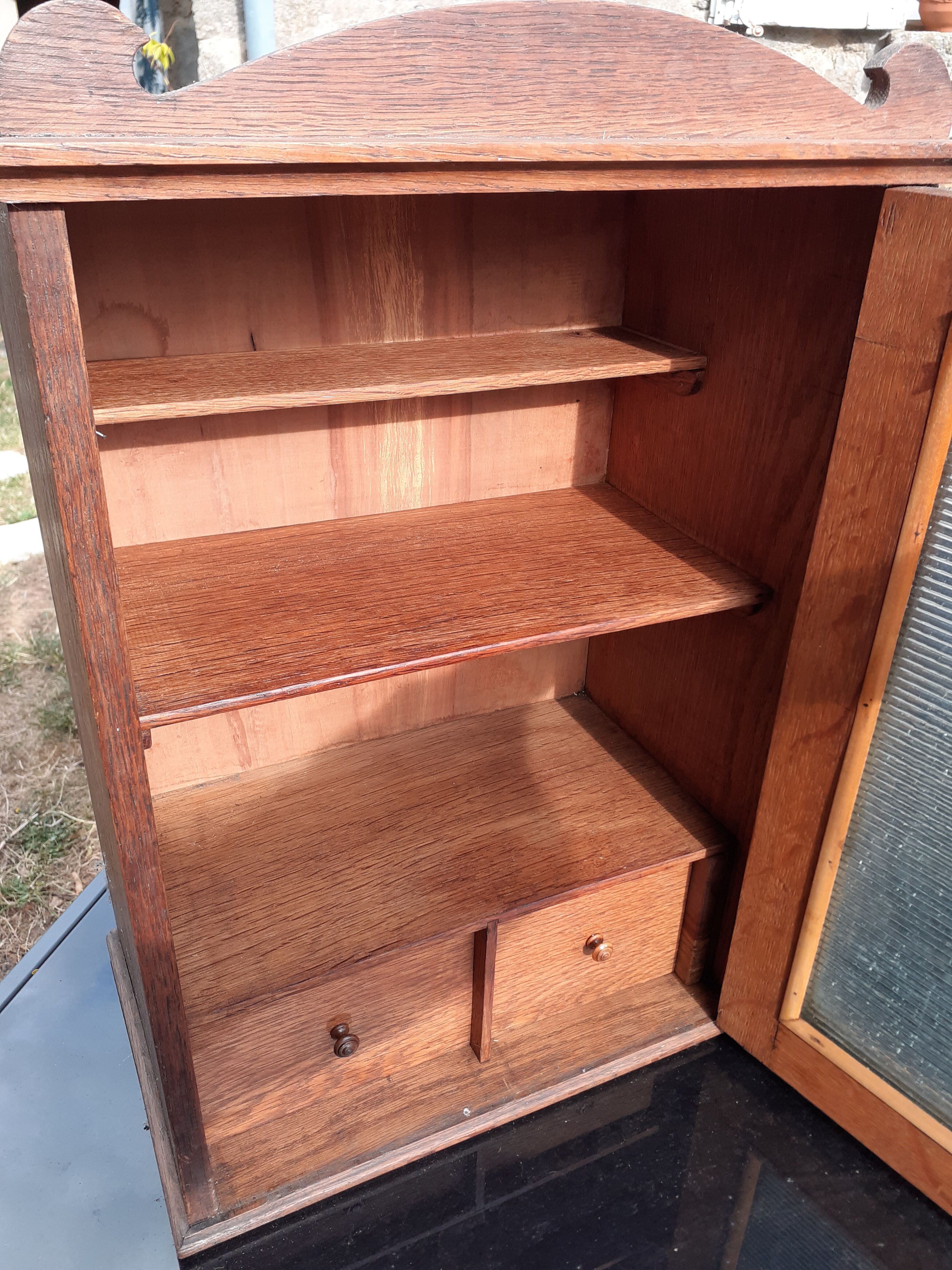 Petite Armoire ancienne art nouveau