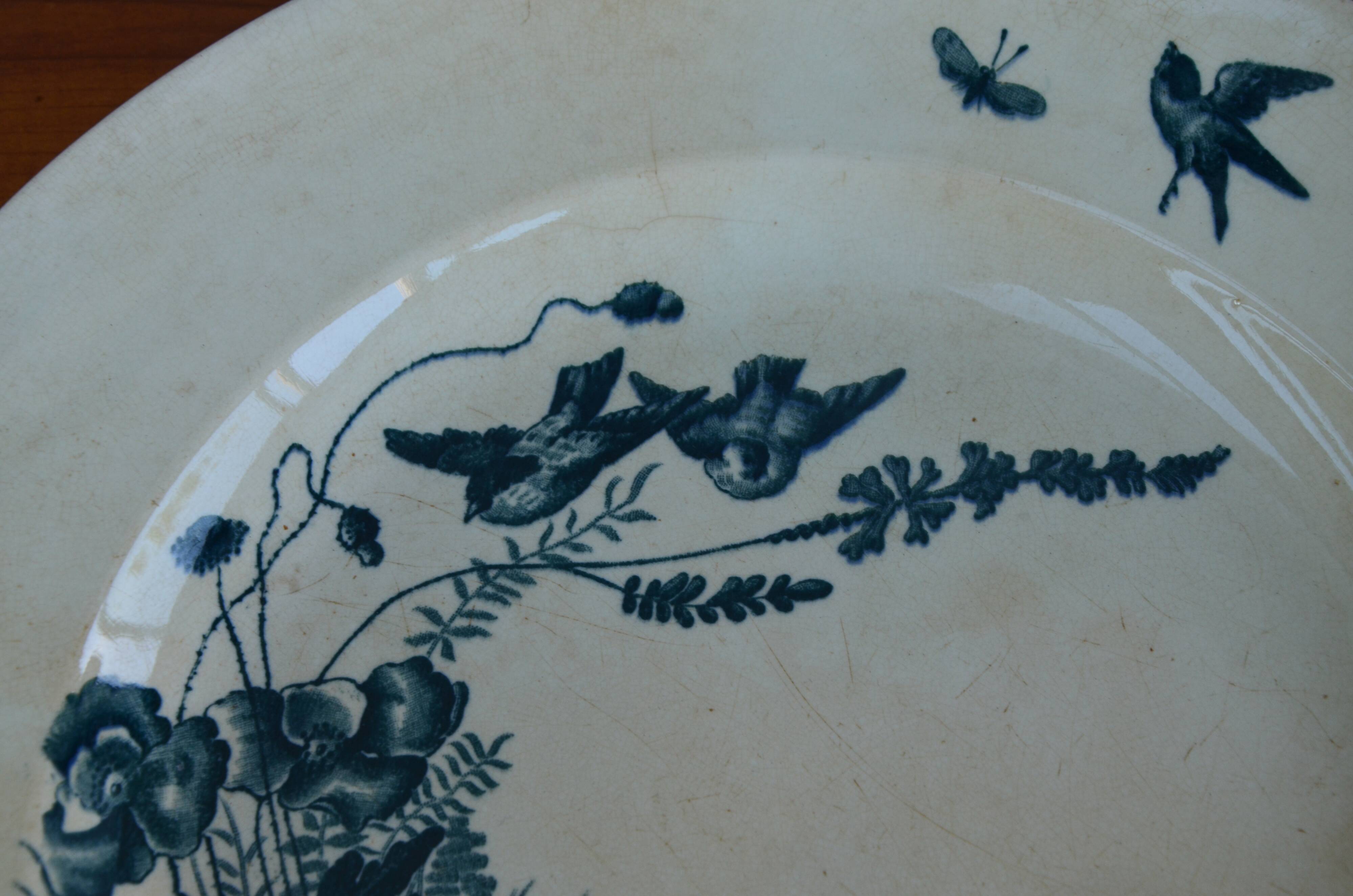 Iron earth serving dish from the Franco-English company