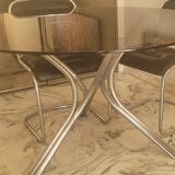 Table salle à manger en verre fumé