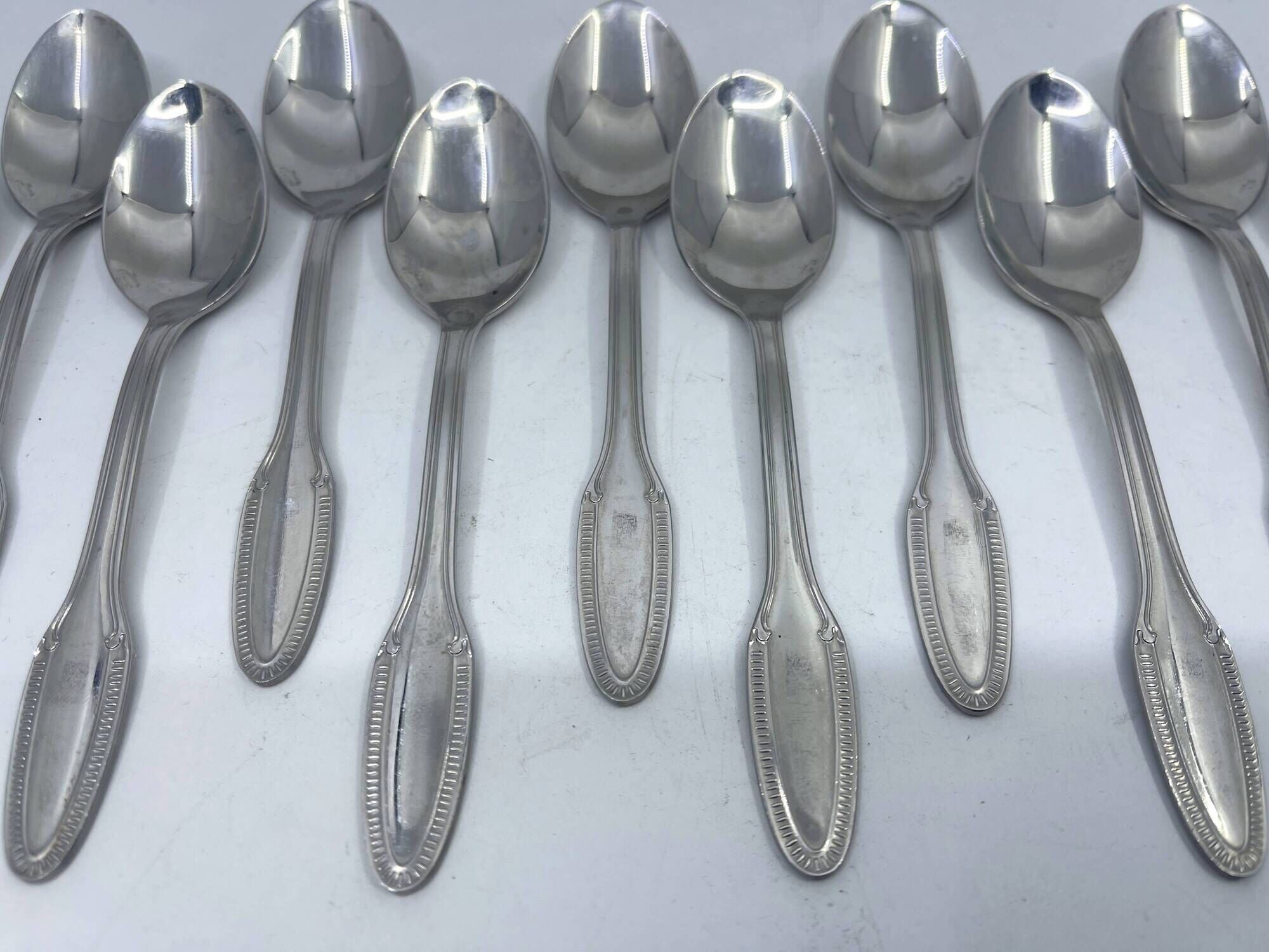 Lot de 12 cuillères à café en inox Jean Couzon