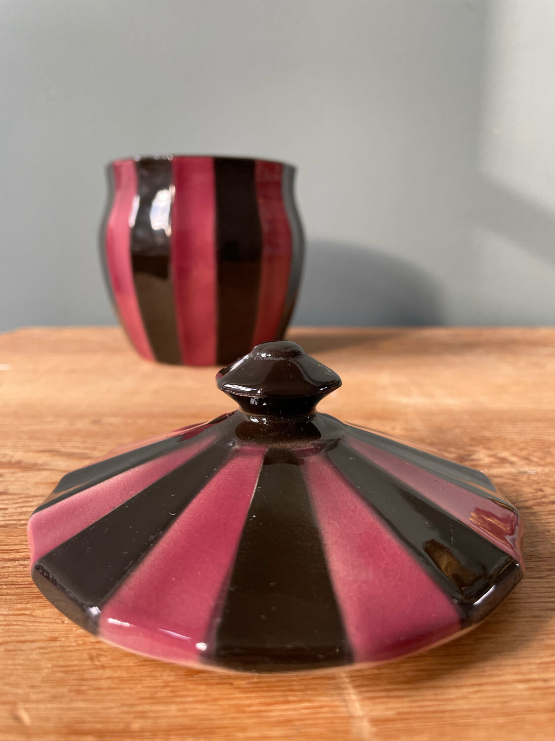 Covered pot in glazed ceramic Gustave De Bruyn