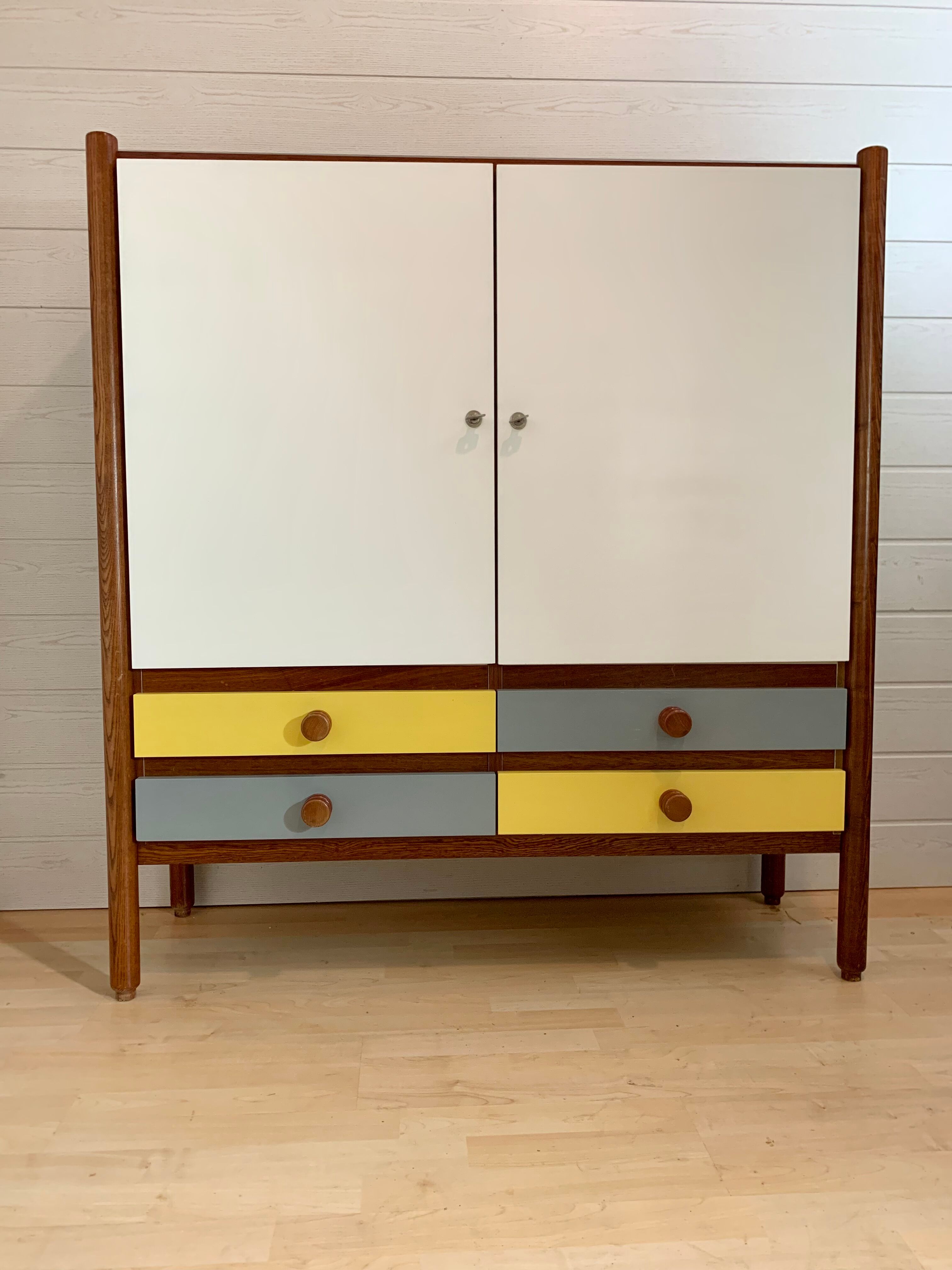 Scandinavian Cabinet - 1970