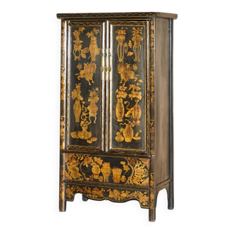 Chinese lacquered wedding cabinet painted circa 1920