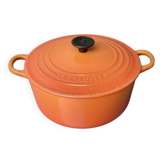 Le Creuset - Casserole. covered in enameled cast iron