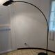 Lampadaire noir arqué Leonardo Marelli pour Estiluz vintage 1980'S