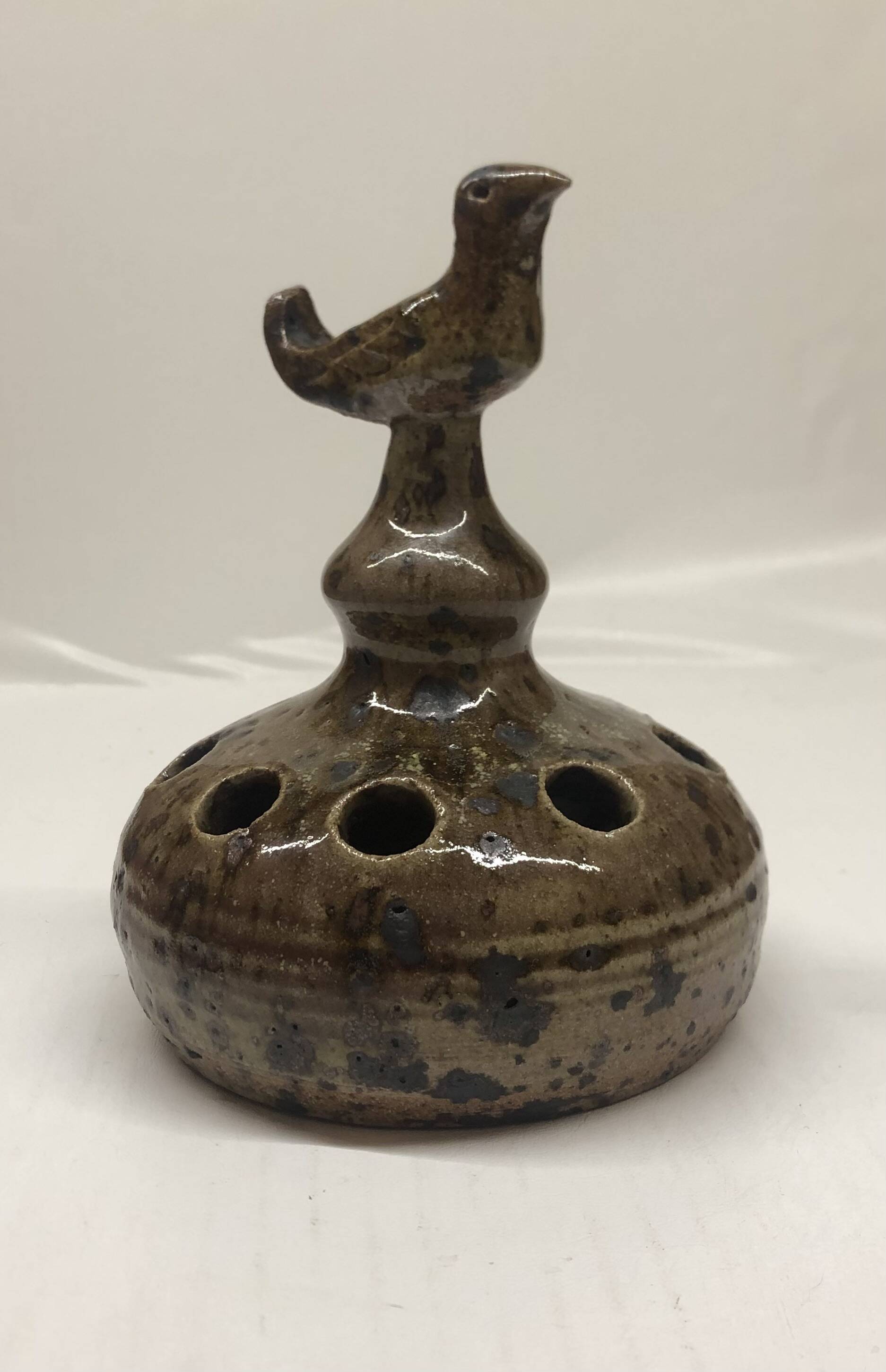 Vase en grès pyrité zoomorphe