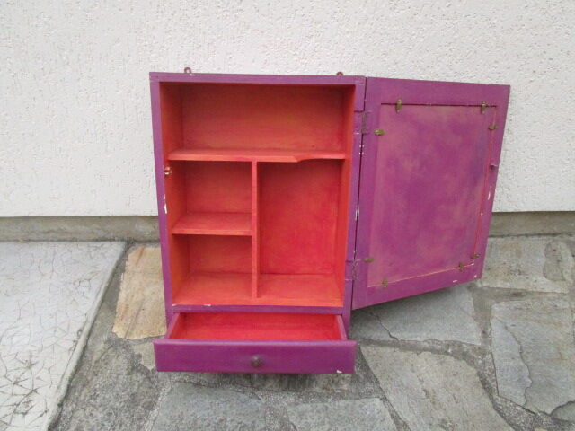 Cabinet with vintage pharmacy 50s