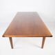 Table basse en teck dessinée par Hans J Wegner