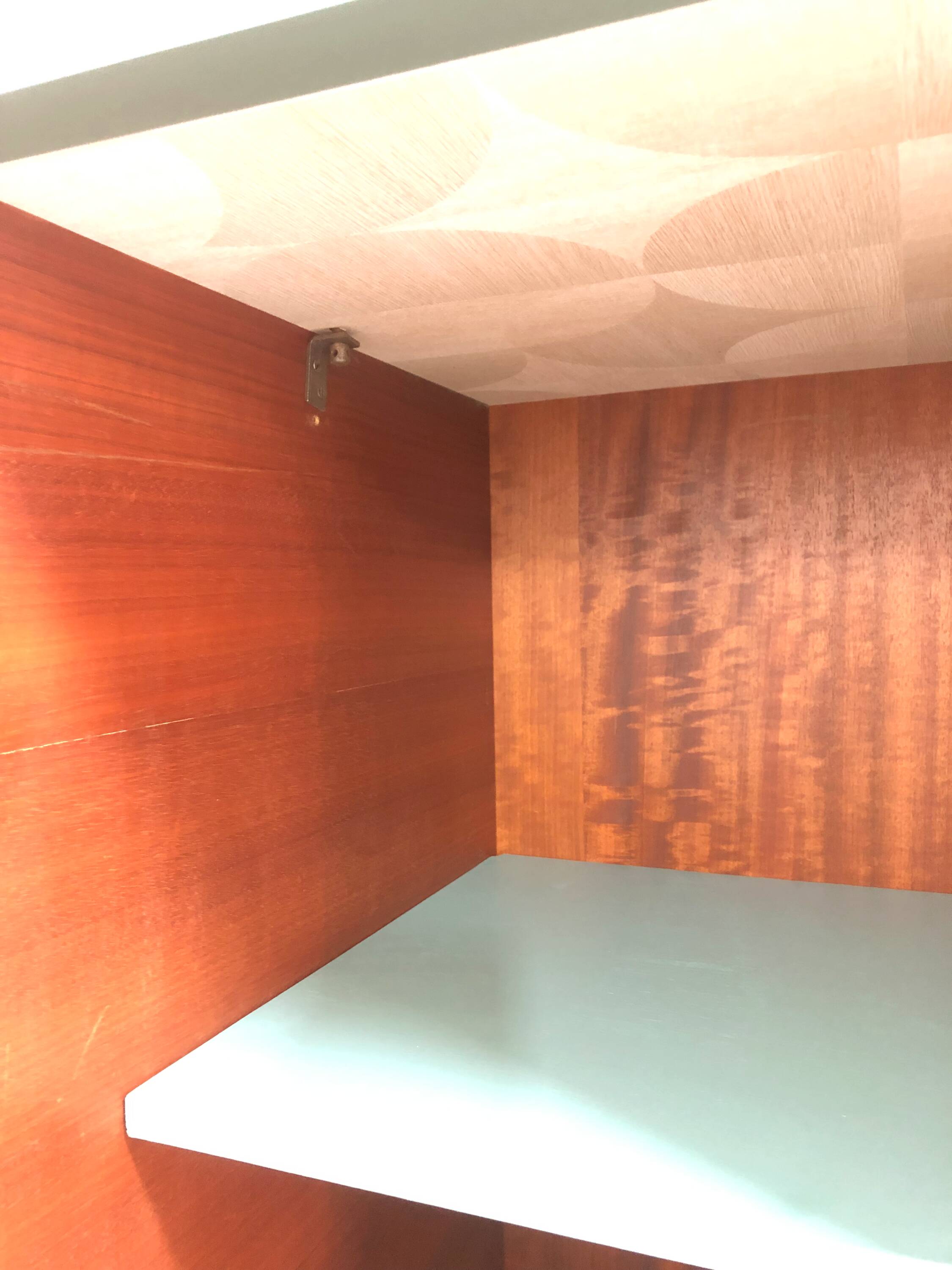 Grande Armoire des années 70, 4 portes, pieds compas, Vert Céladon