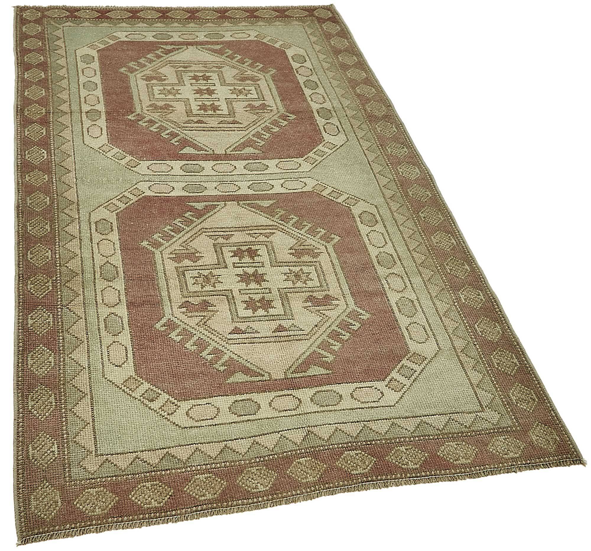 Turkish Vintage Anatolian Rug 104 cm x 181 cm