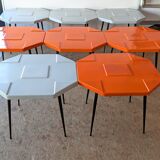 Set of 15 fibreglass tables from the 70s (11 orange and 4 grey) space age
