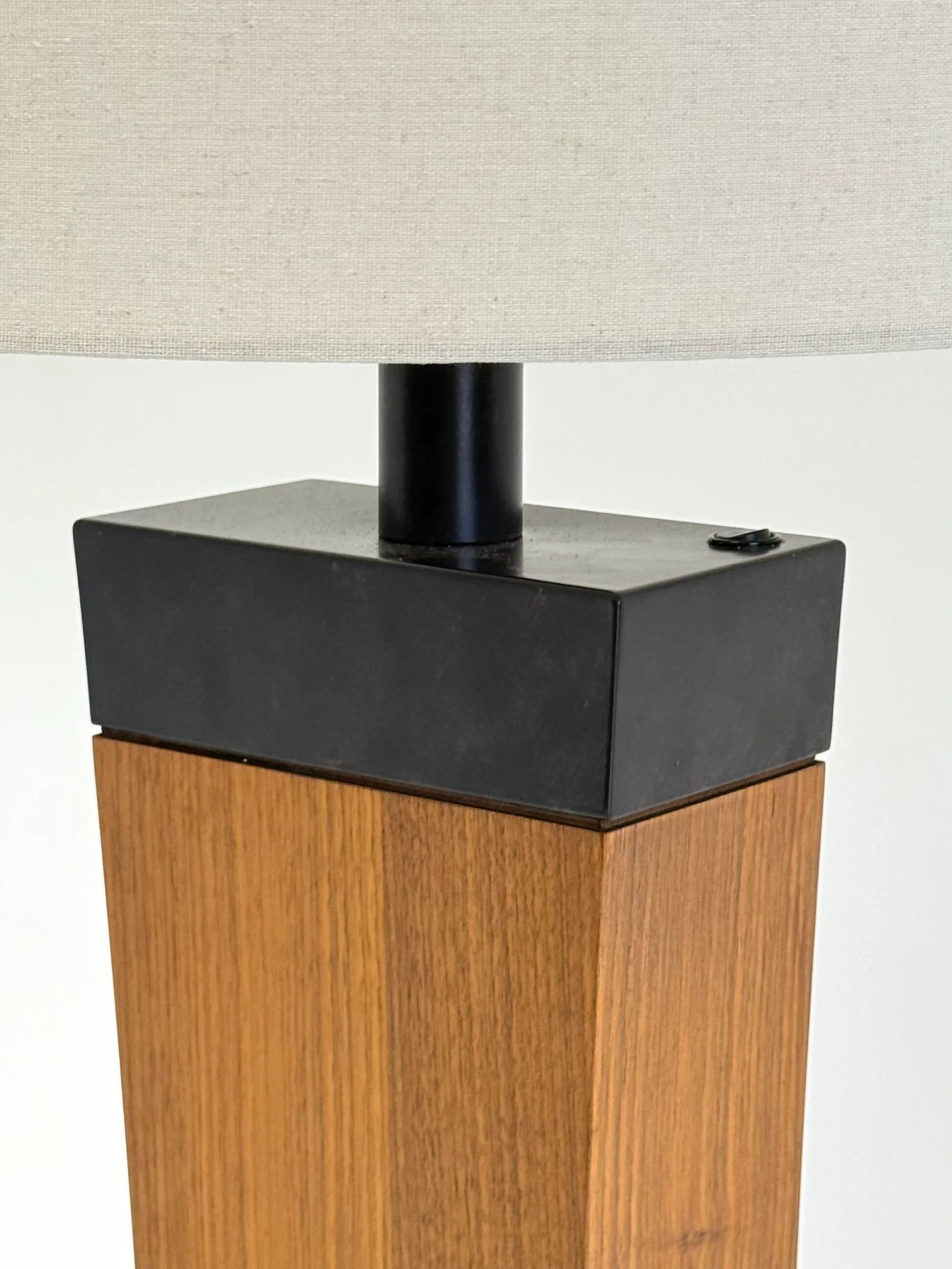 Lampe de sol en teck des années 50 italienne