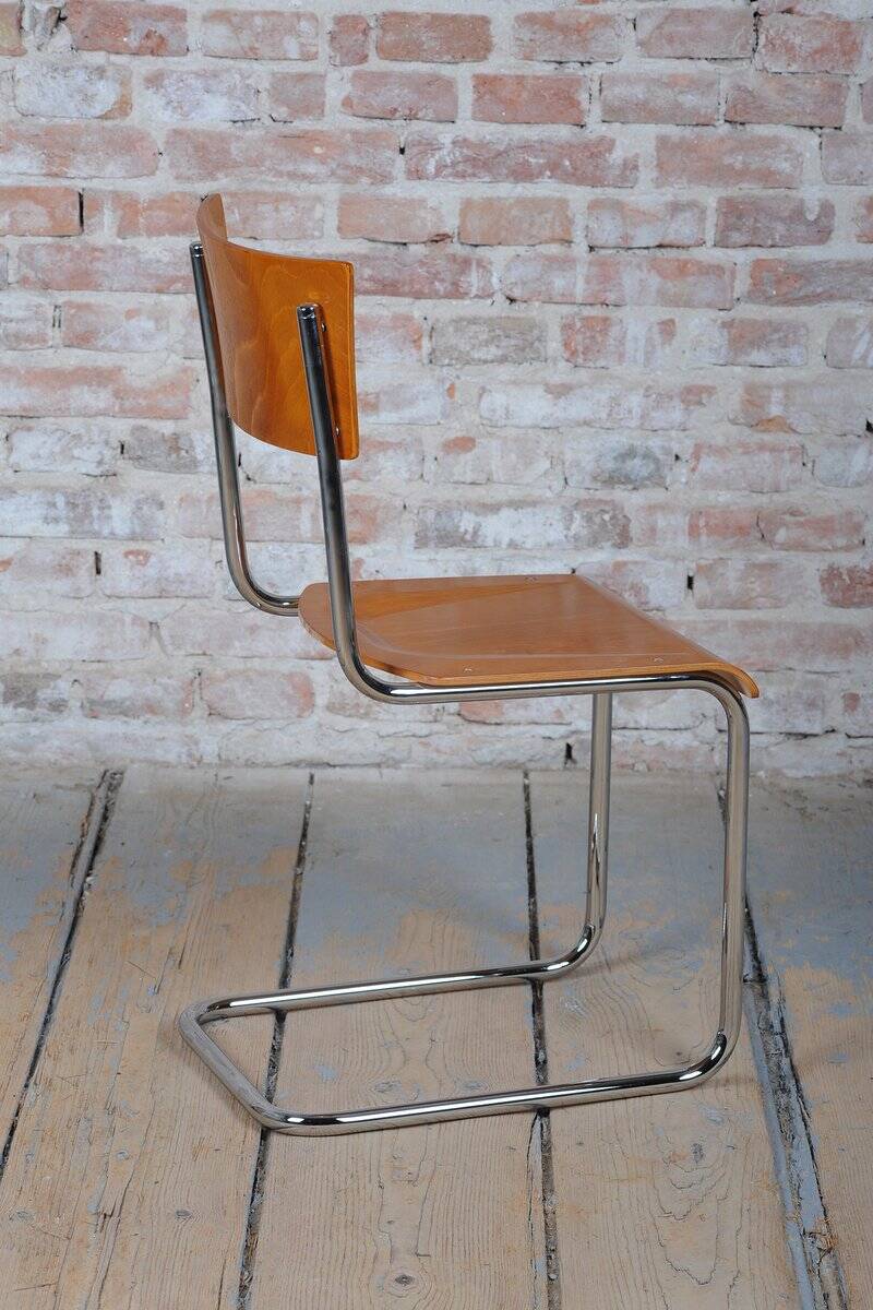 Vintage Bauhaus Chairs in Beech and Chrome, Czech, 1930s, Set of 8