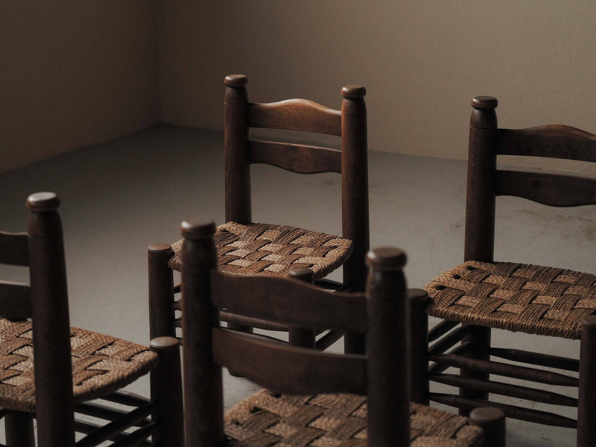 Set of 4 modernist chairs in beech and woven cord, France, circa 1940.