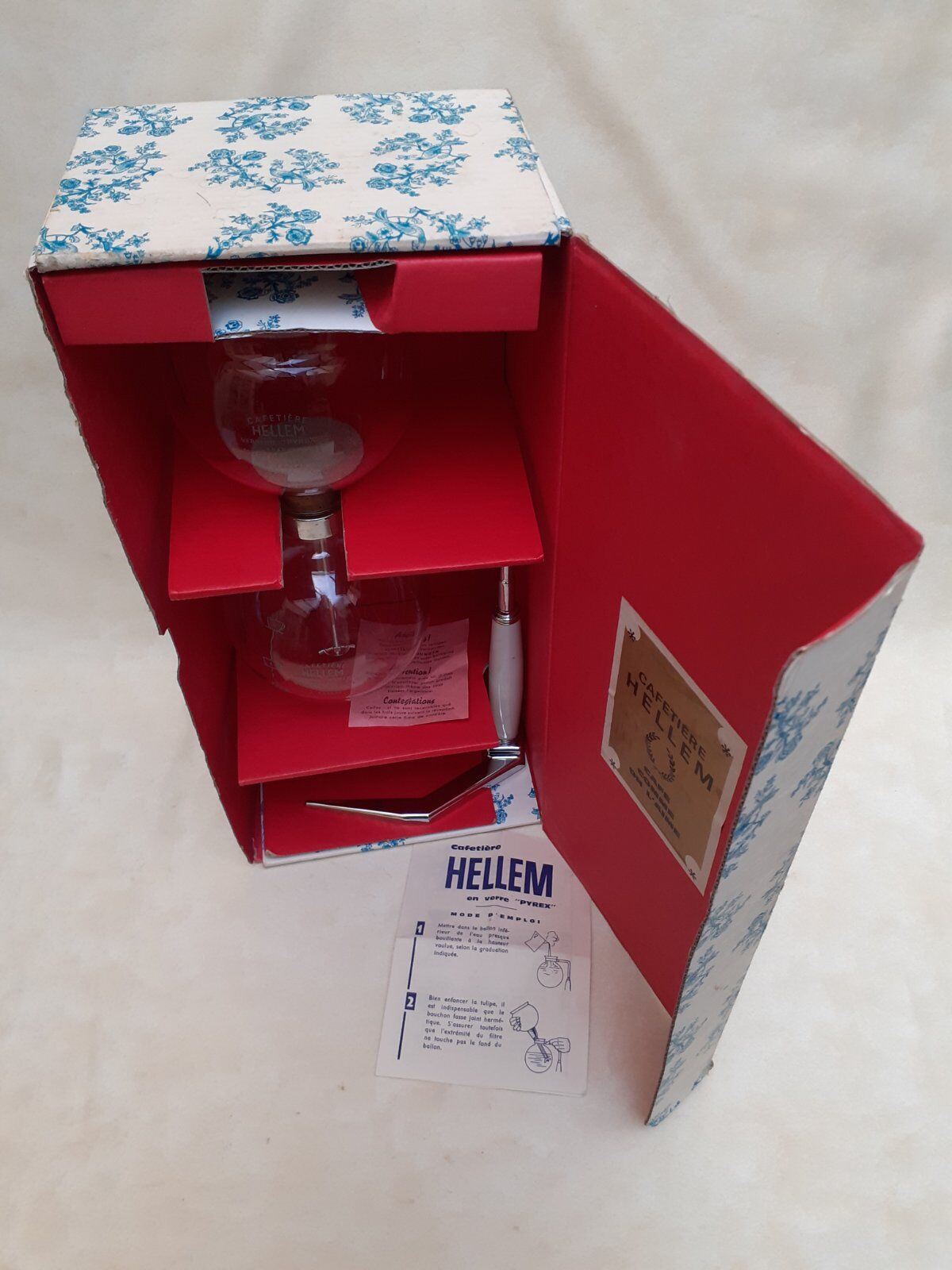 Hellem vintage depression cafeteria