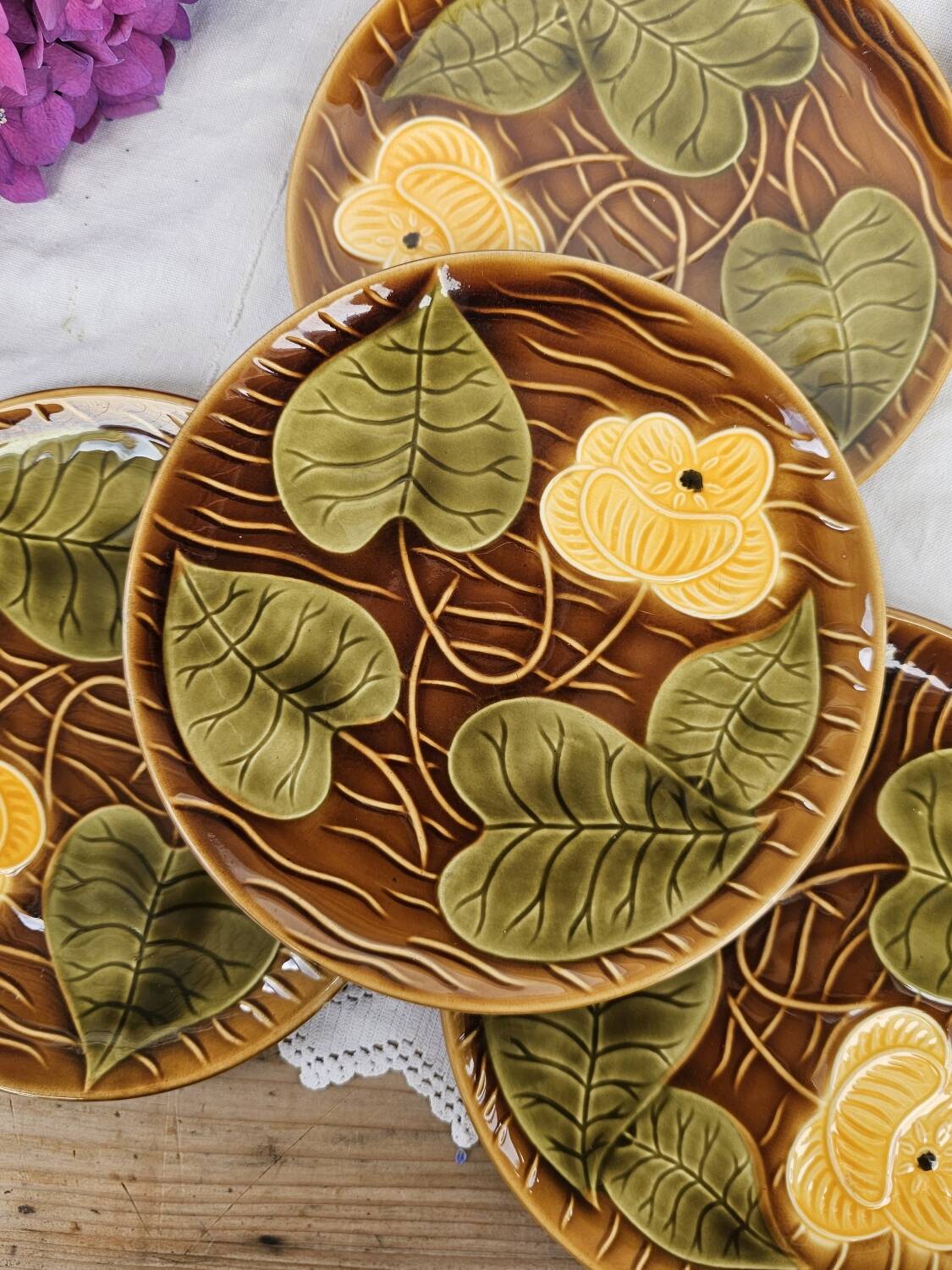 Sarreguemines barbotine dessert plates