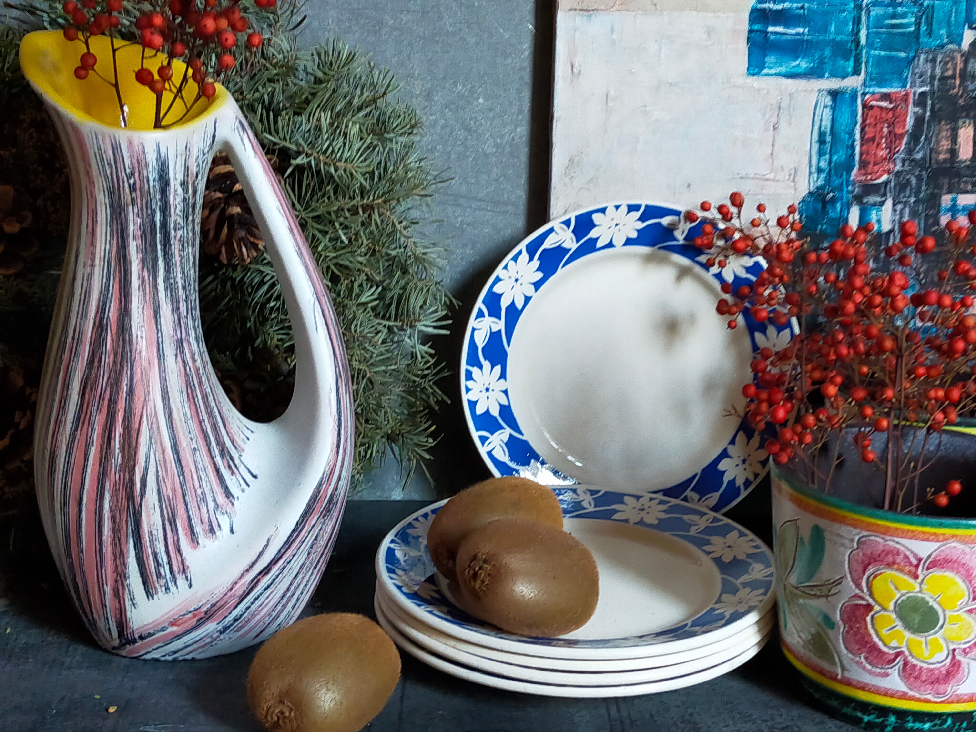 Cinq assiettes à dessert de Badonviller aux fleurs