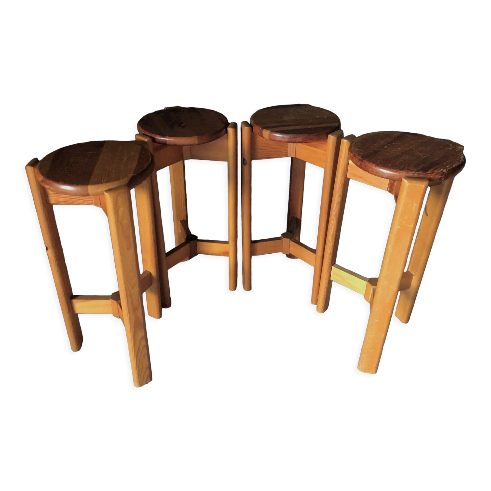 Suite of 4 1970 pine stools with wings