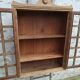 Petite armoire vitrée parisienne