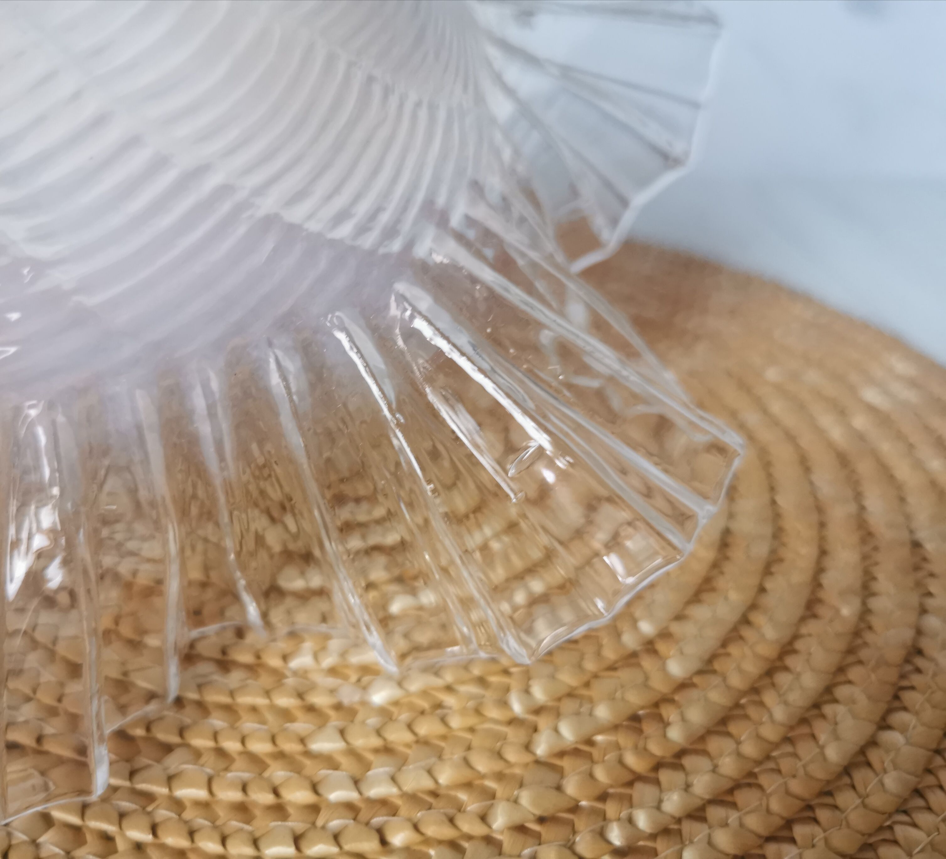 Tulip lamp opalescent glass