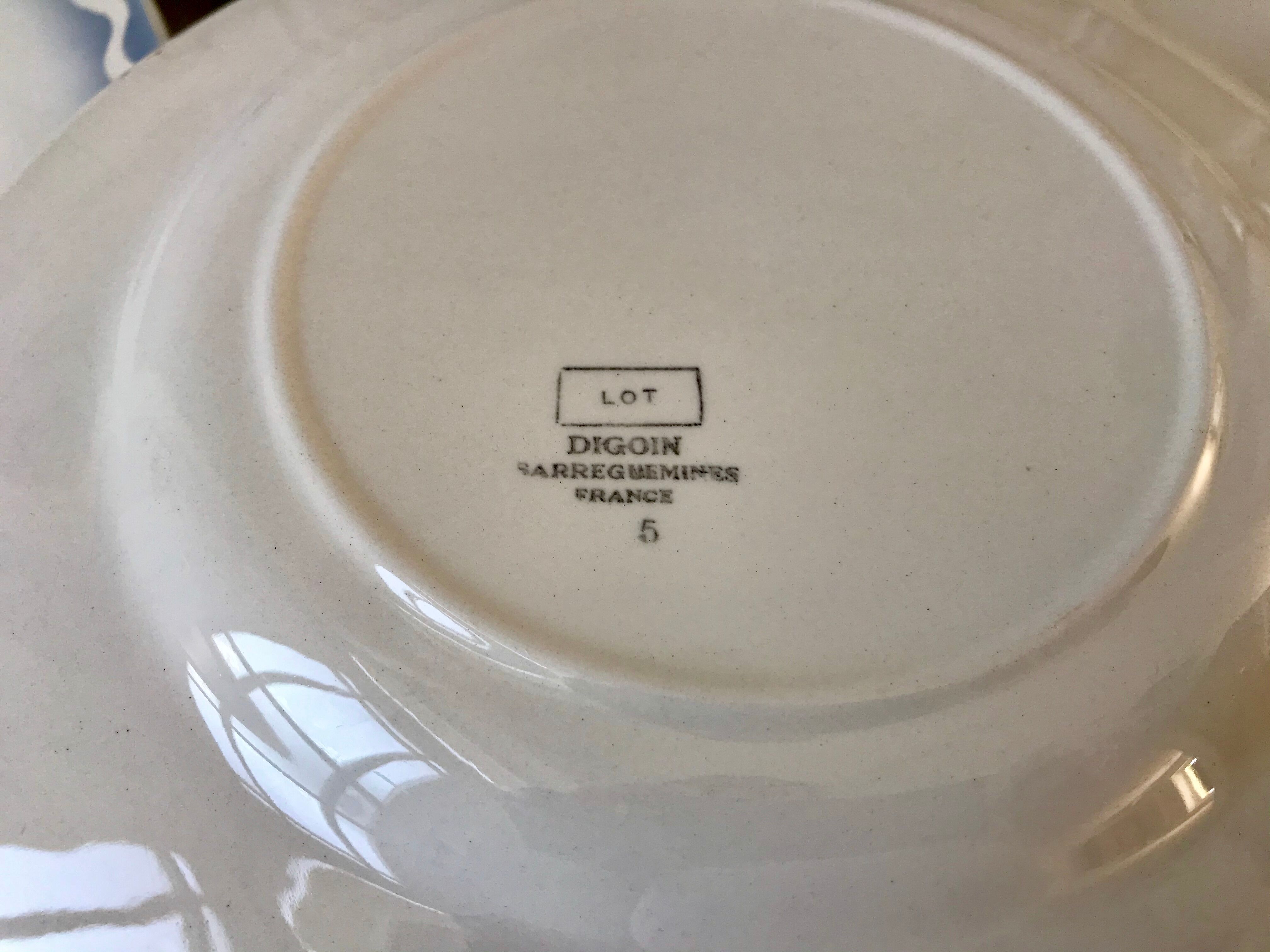 set of 6 flat plates Digoin Sarreguemines model "Lot" 30s
