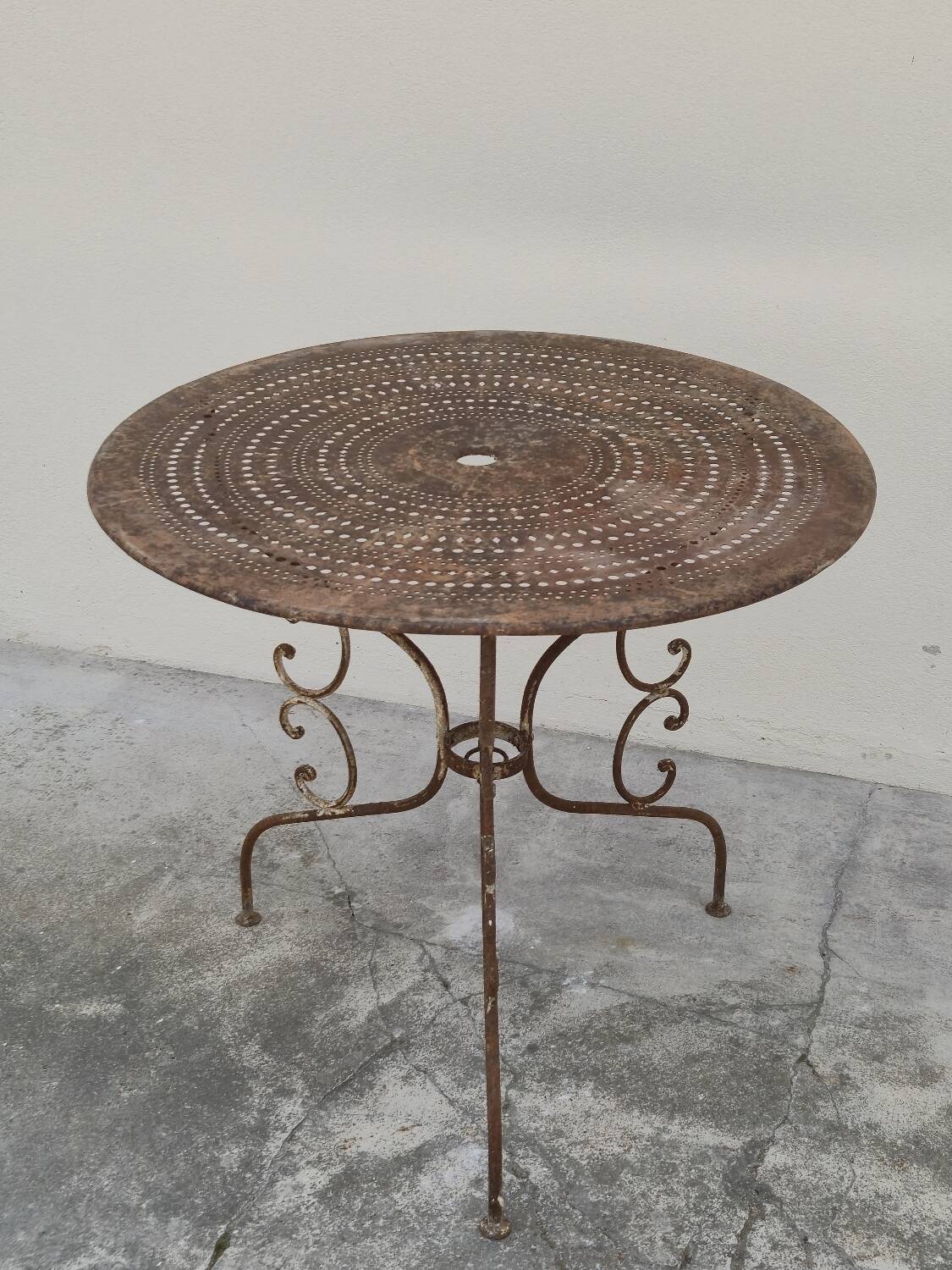 Wrought iron garden table pedestal 1900s