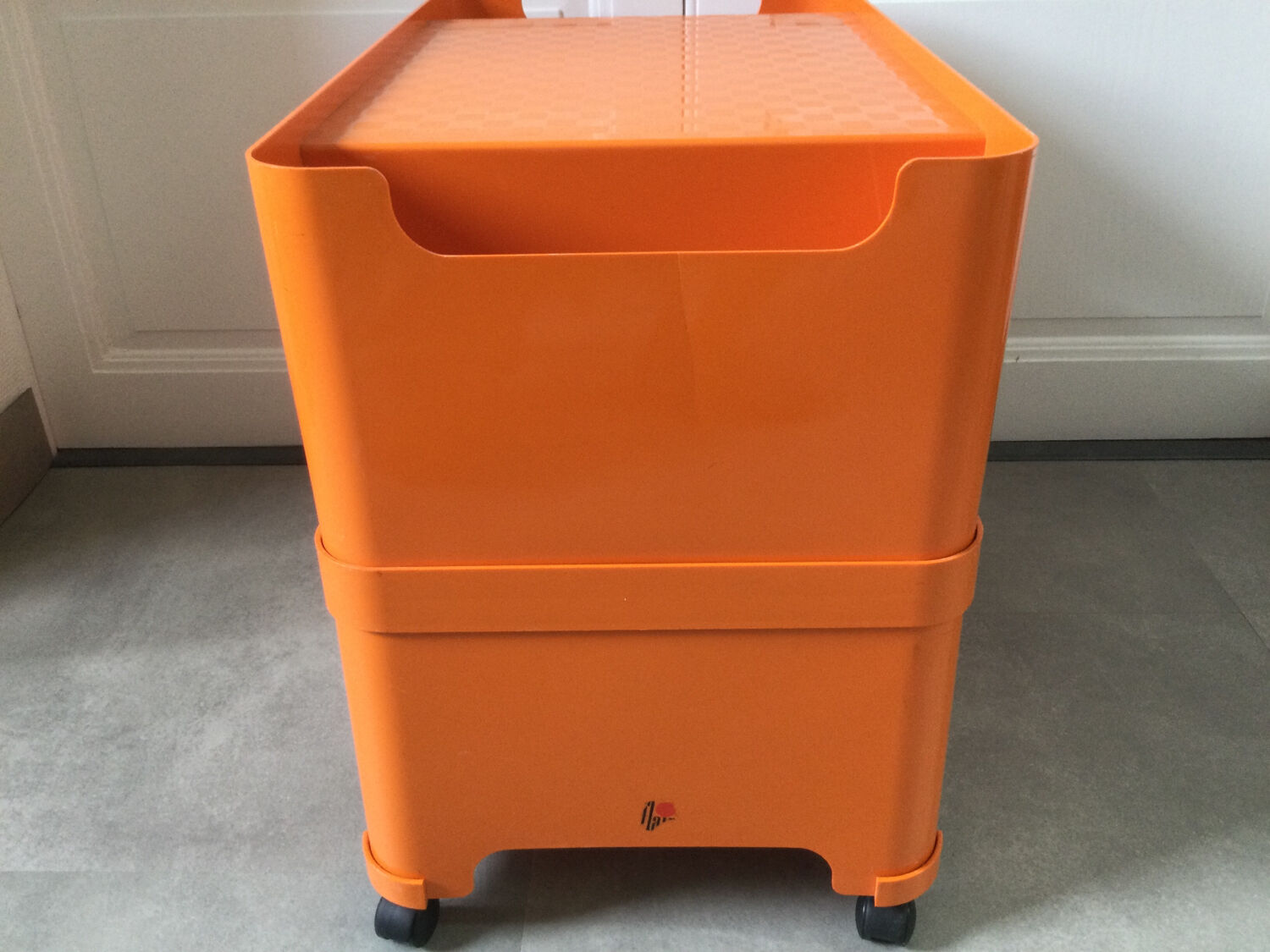 Prisunic Flair coffee/bar table 1970