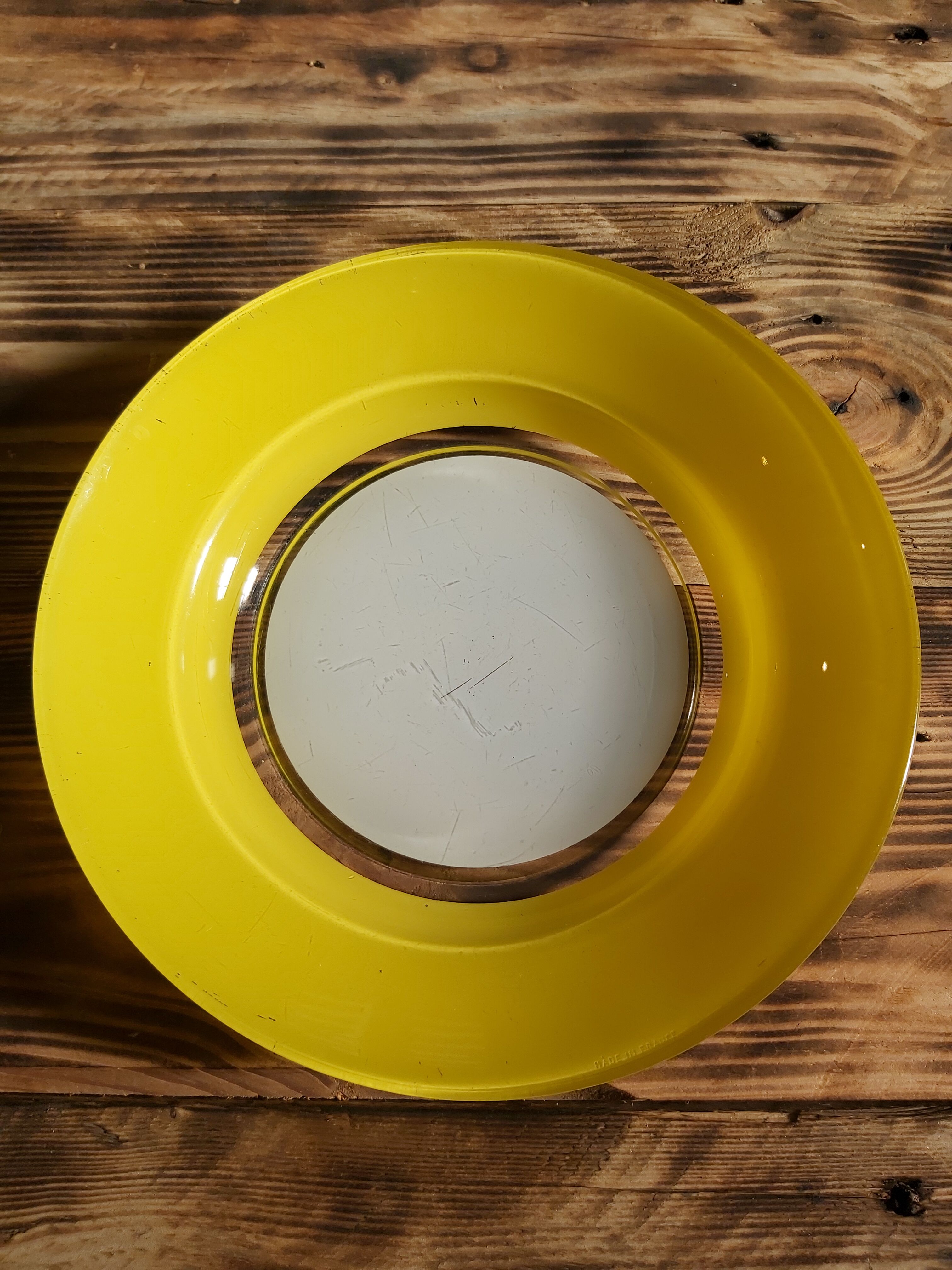 4 Duralex hollow plates