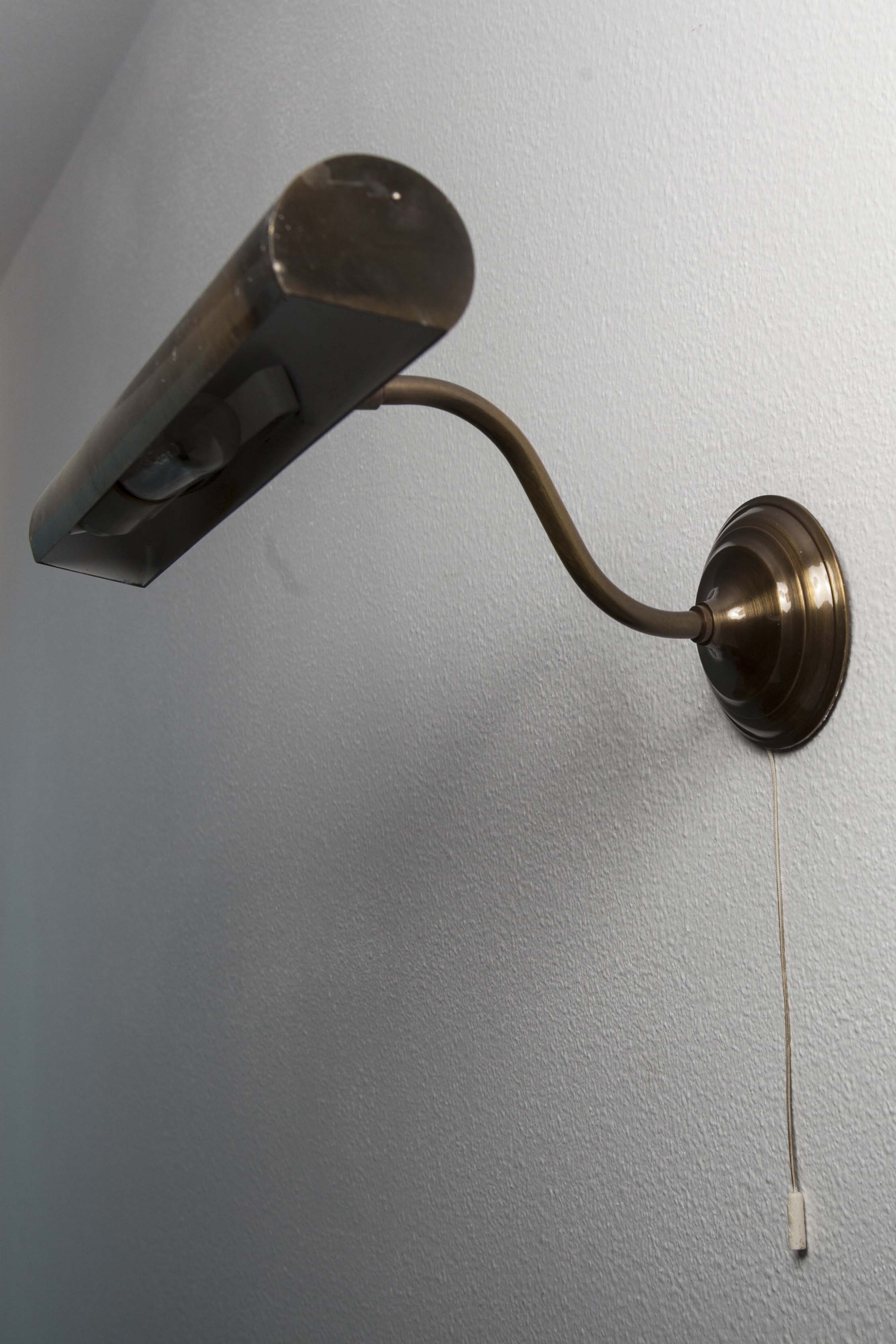 Applied brass for table