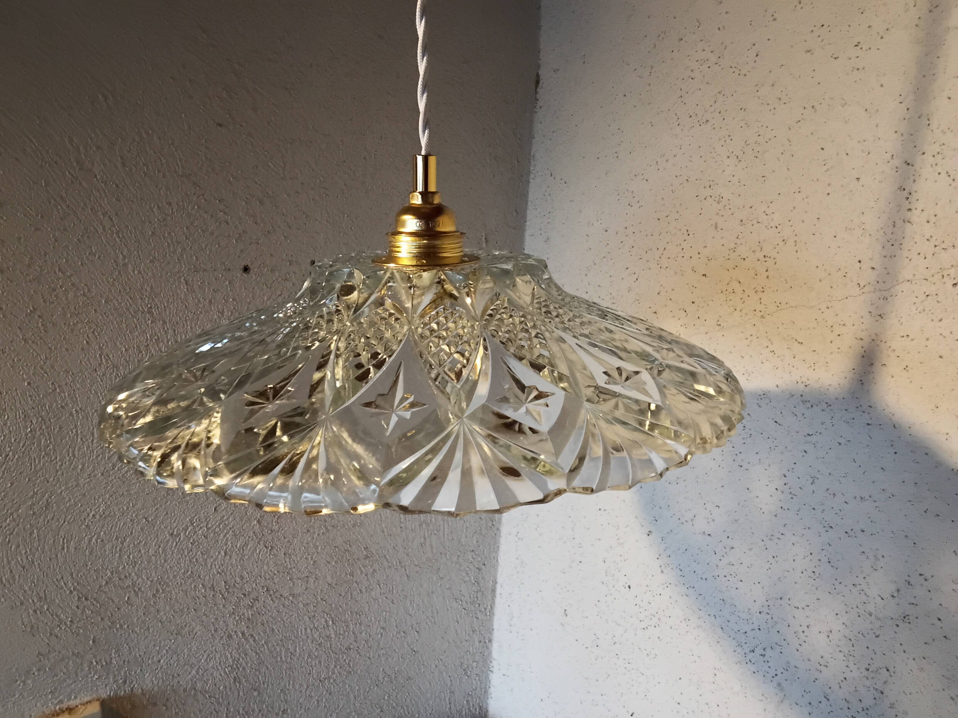 Suspension vintage en verre moulé