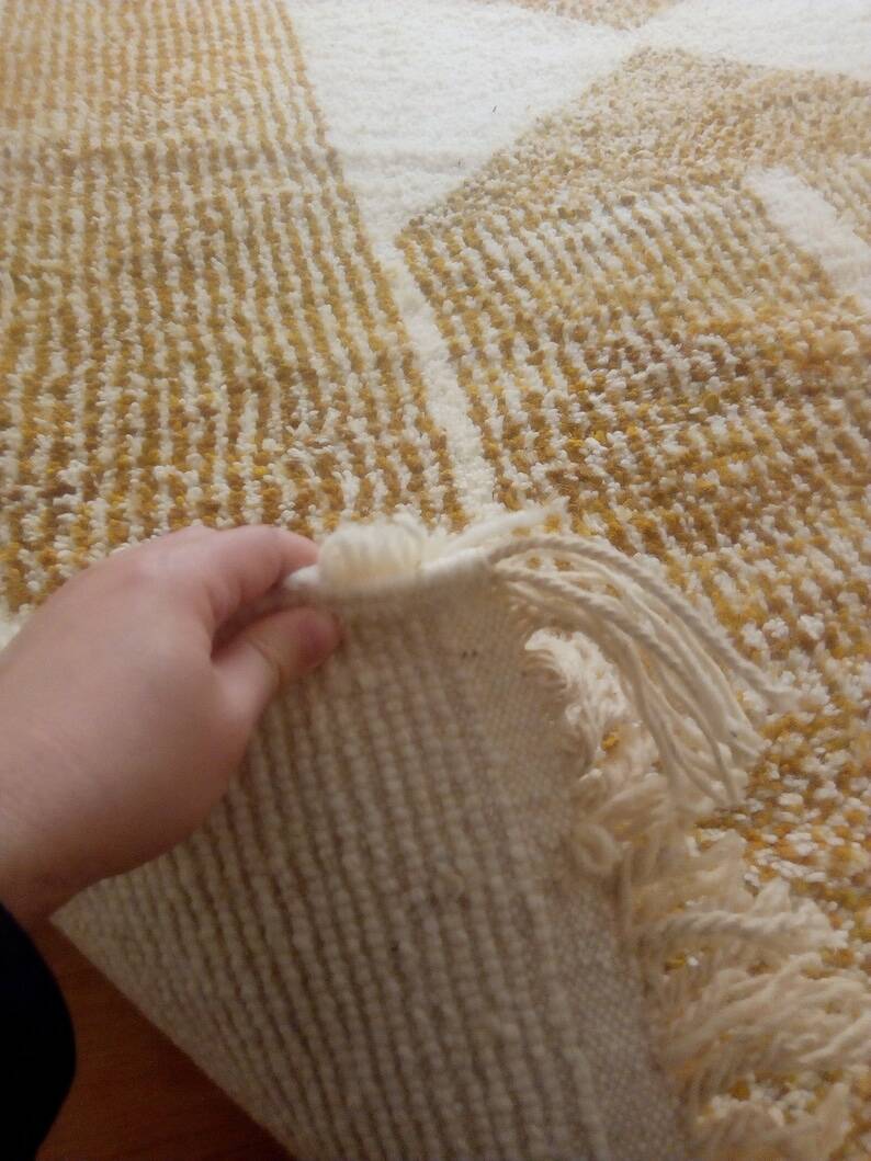 Handmade Moroccan rug, Berber wool rug 150/250cm.