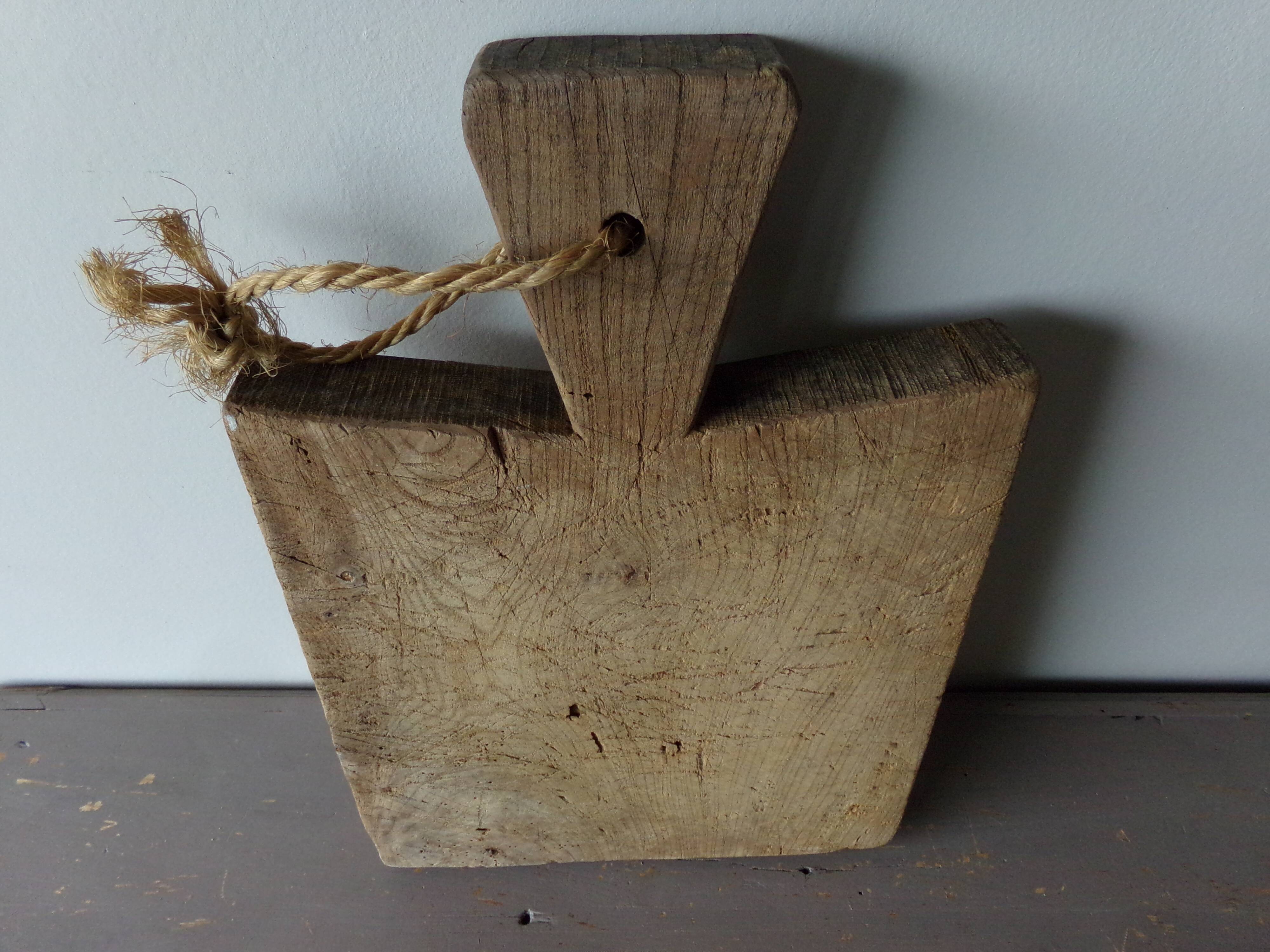 Old wooden cutting board, log