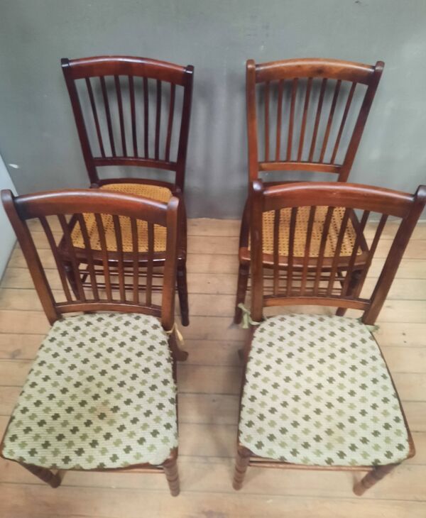 Paire de chaise ''1900'' cannée