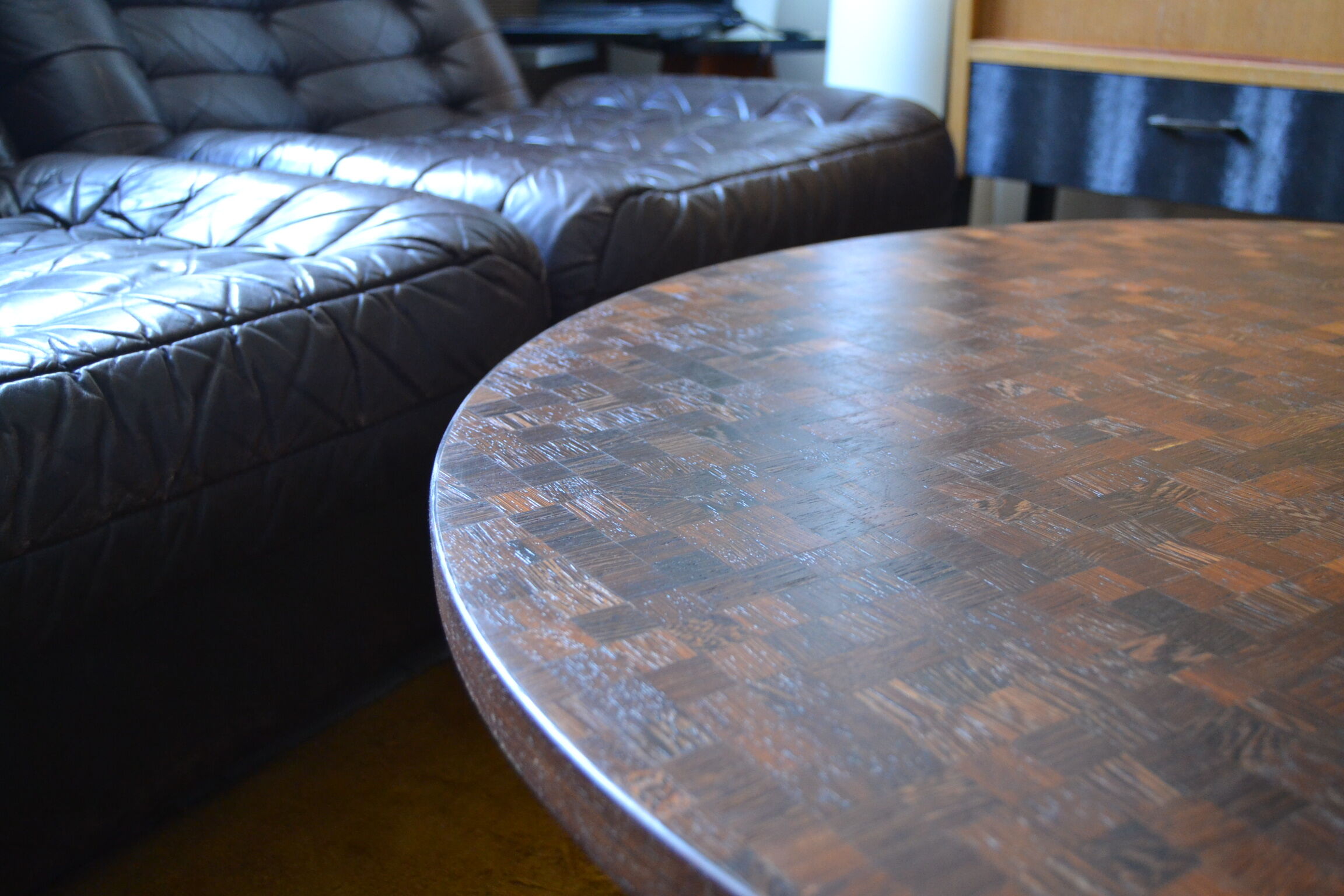 Table low marquetry in wenge
