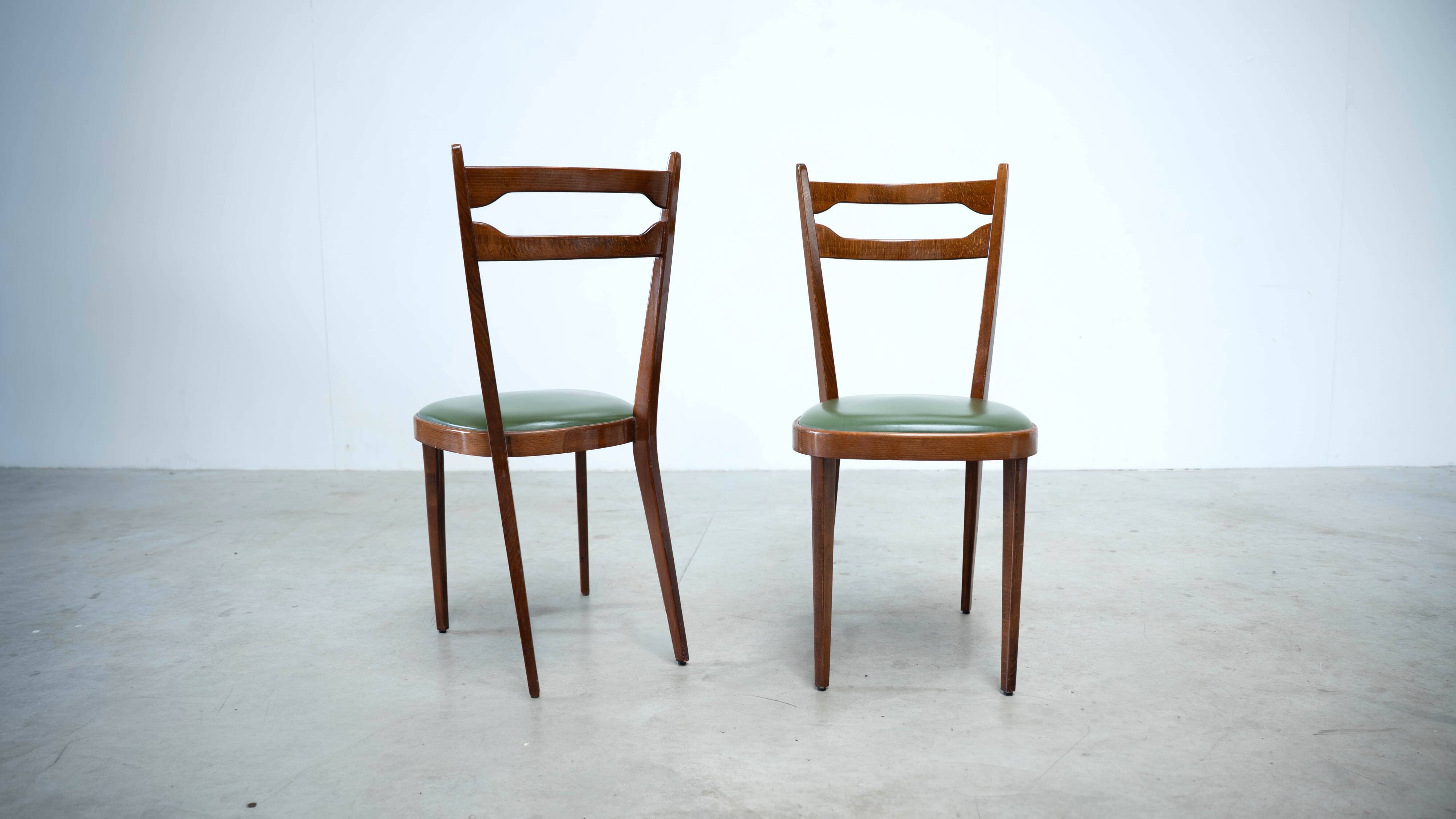 Set of six elegant Italian dining chairs