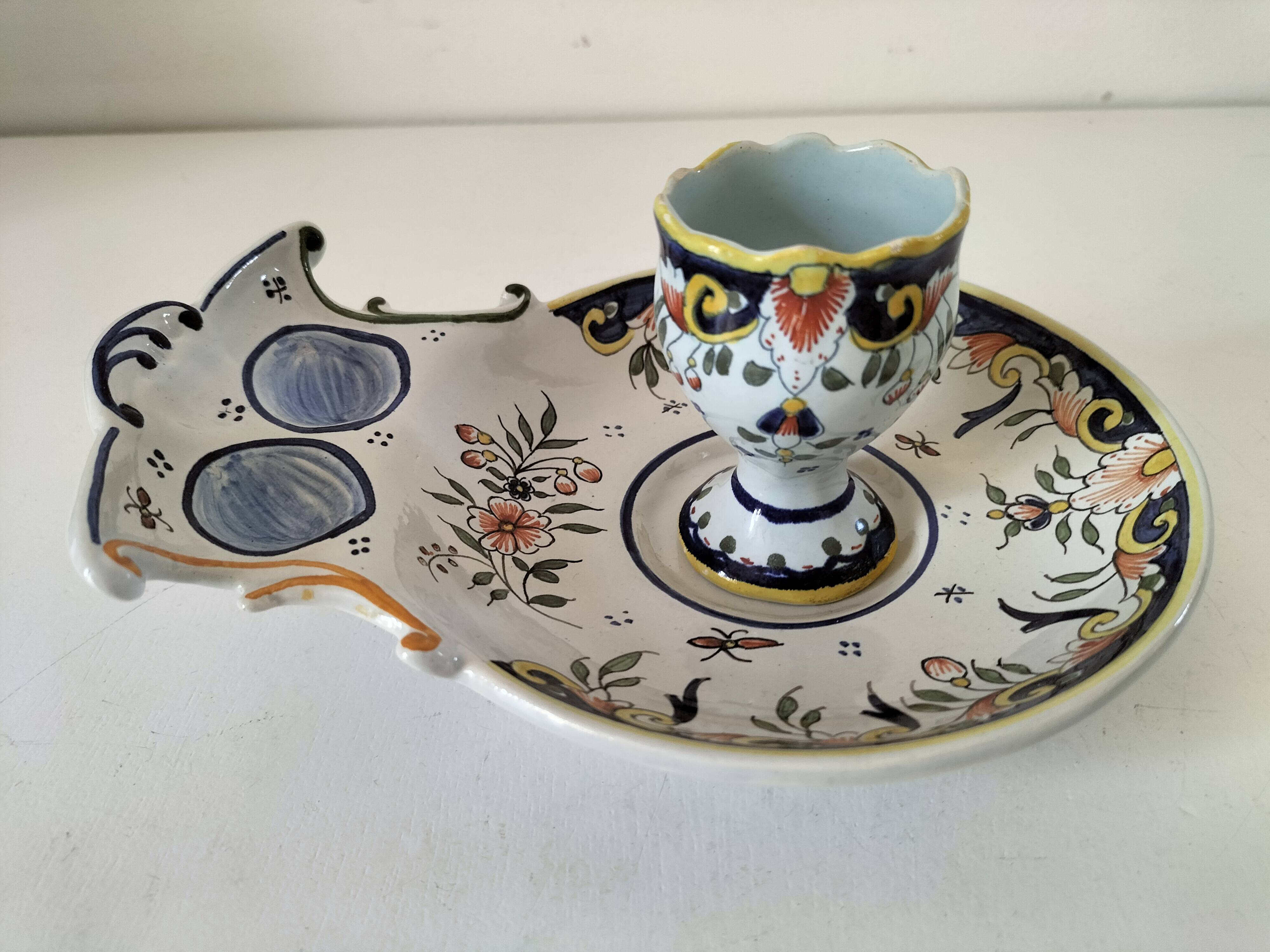Geo Martel egg service Desvres no. 1687 – Lambrequin decoration