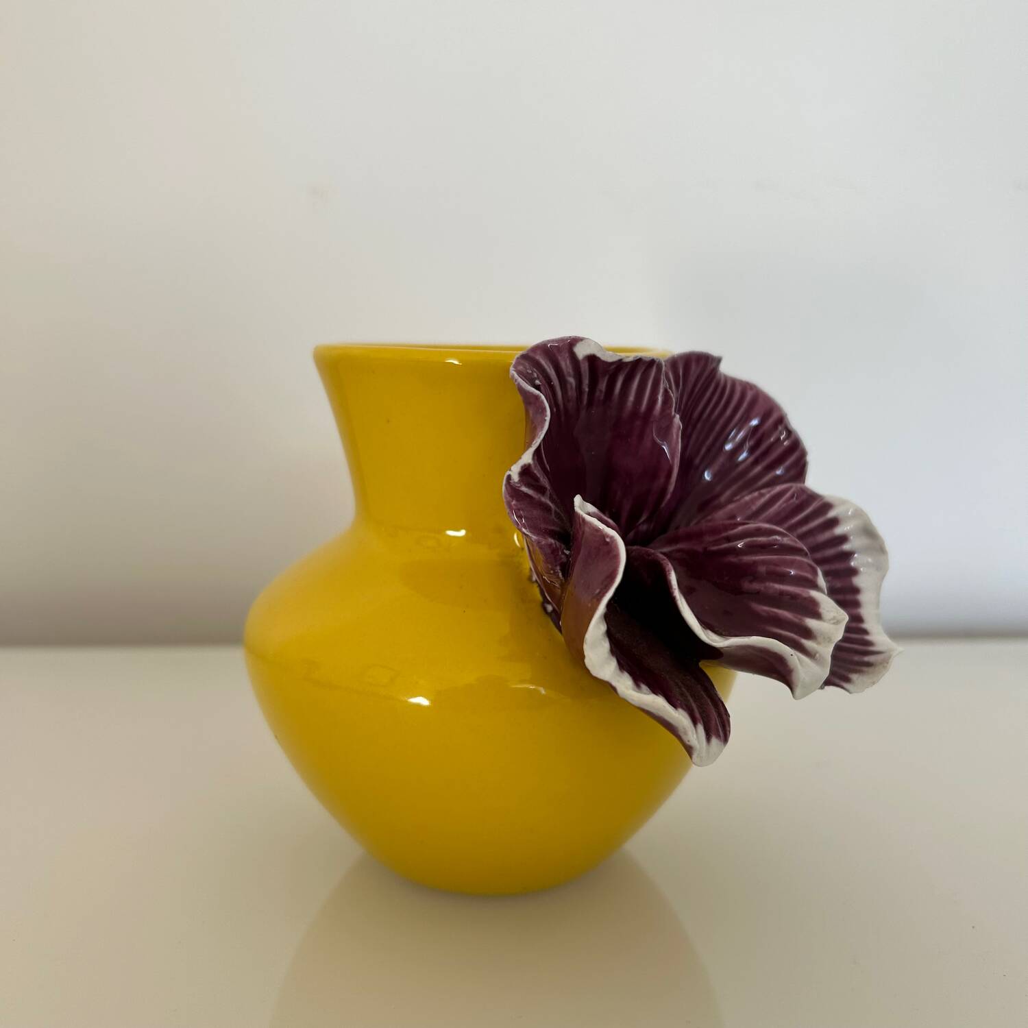 Sludge pottery vase