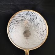 vase en verre de clichy blanc et doré