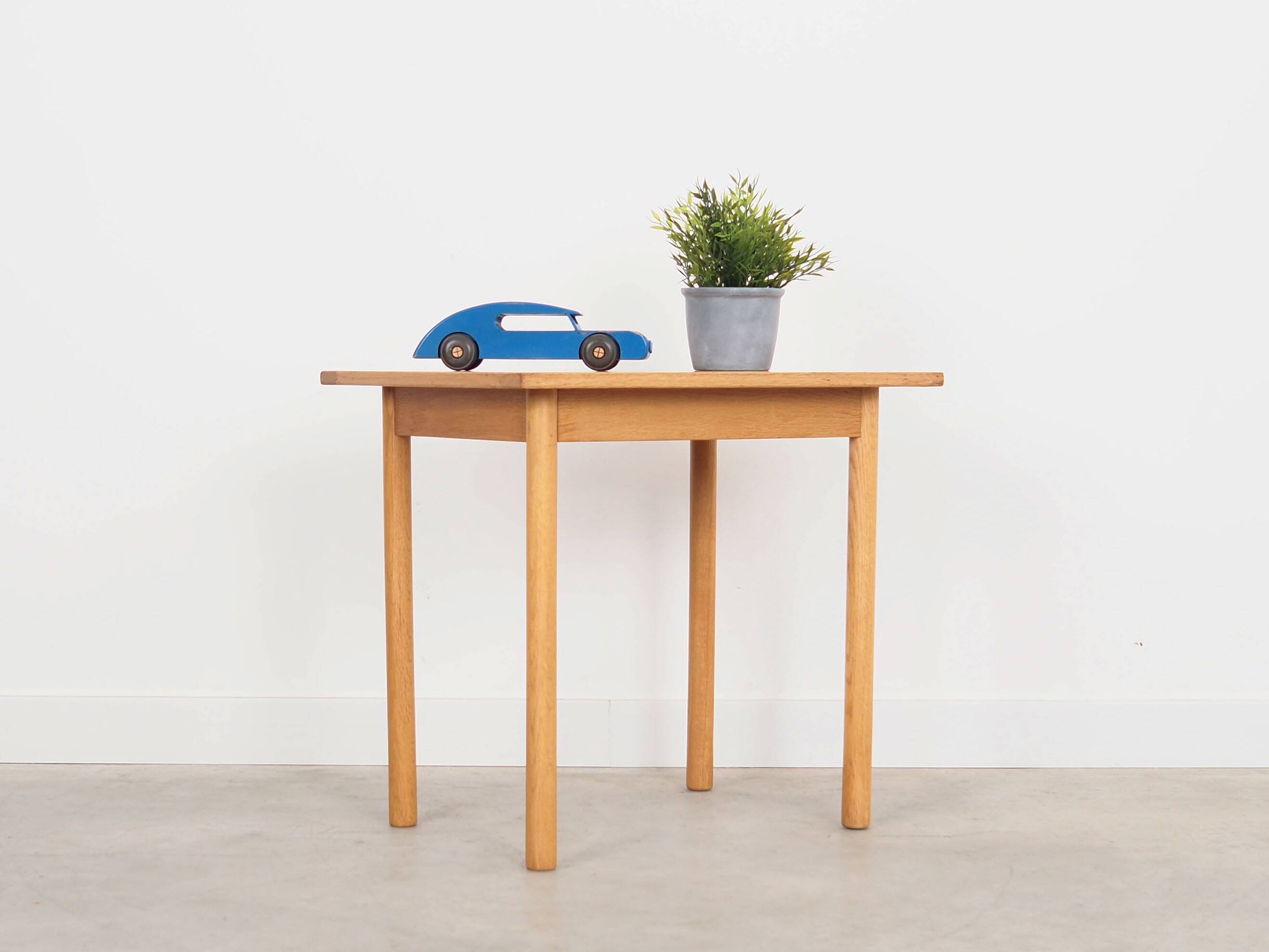 Ash coffee table, Danish design, 1970s, production: Denmark