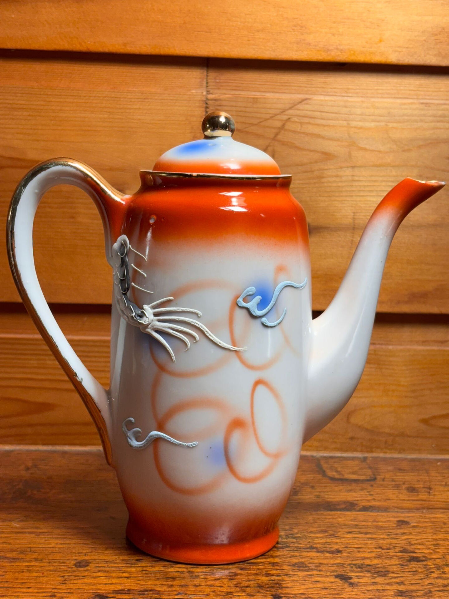 Tokai China Nagoya Japan Teapot/Coffee pot ceramic dragon relief